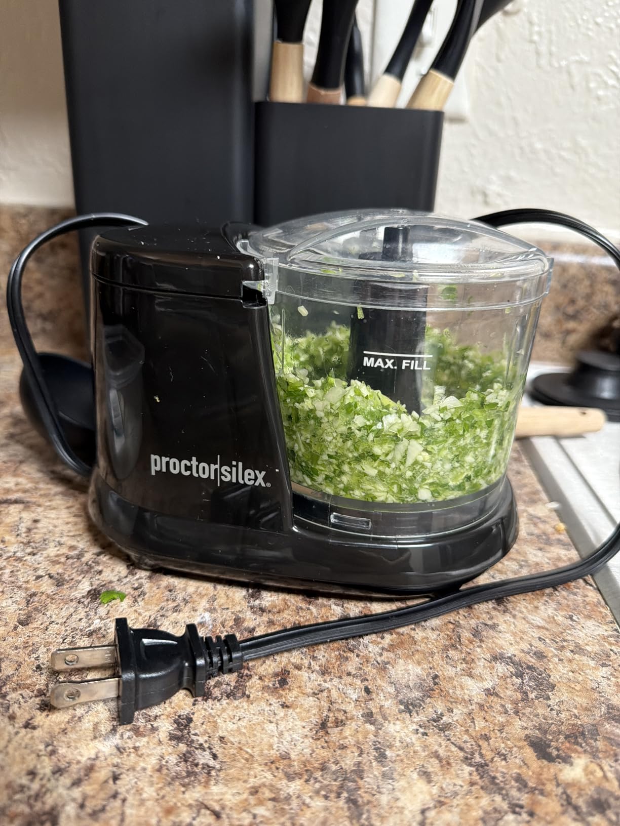 Proctor Silex Durable Electric Vegetable Chopper & Mini Food Processor for Chopping, Puree & Emulsify, 1.5 Cup, Black customer photo 2