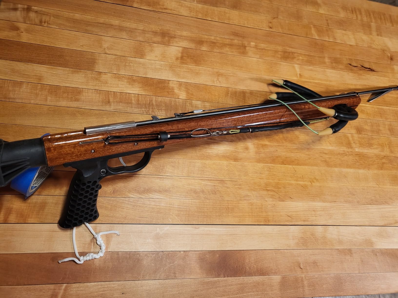 JBL Spearguns Woody Elite Performance Speargun for Spearfishing - Mahogany Barrel, Stainless Steel Shaft, Open Muzzle, Easy Stretch Kevlar Bands, Made in USA customer photo 1