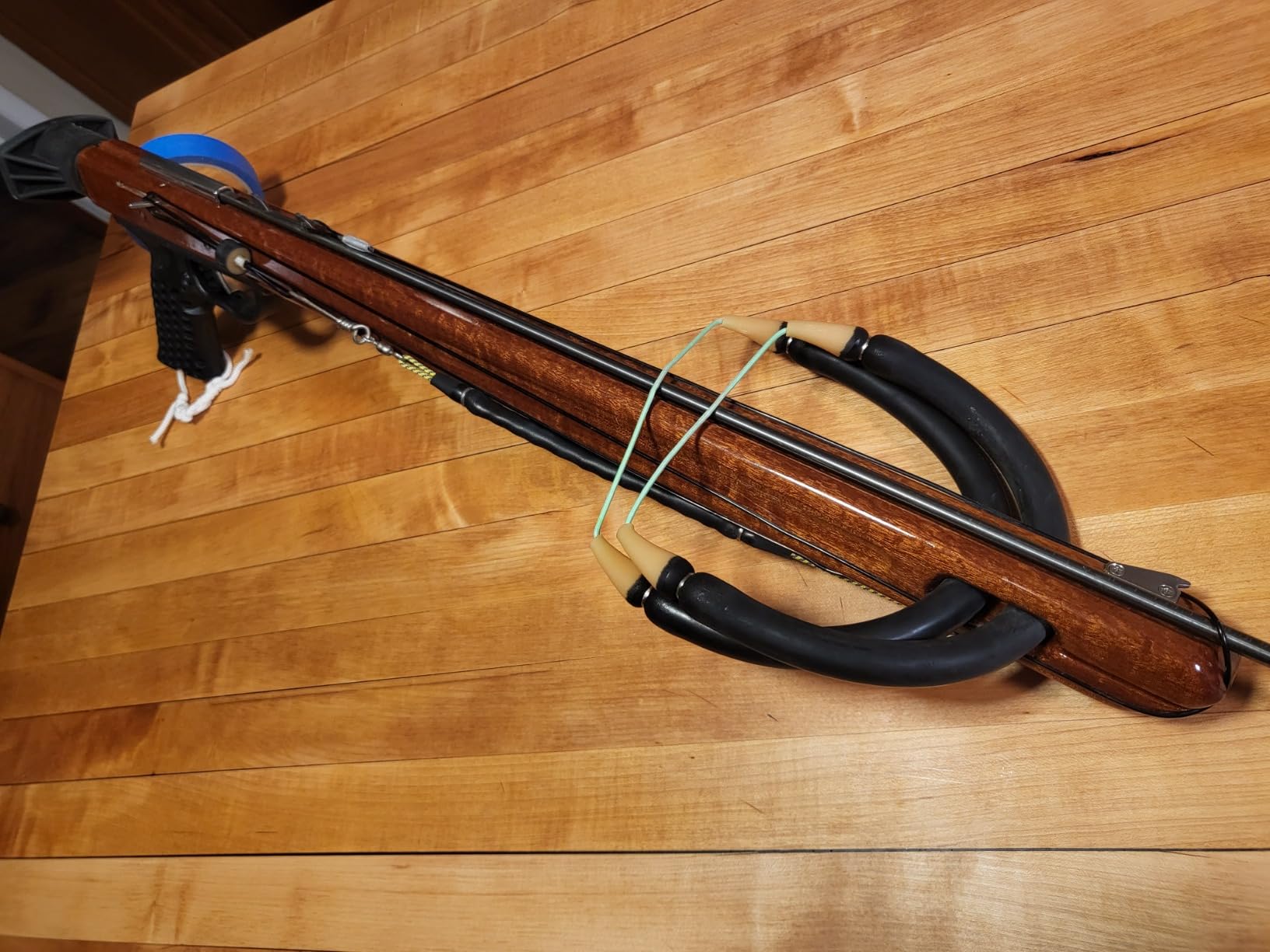 JBL Spearguns Woody Elite Performance Speargun for Spearfishing - Mahogany Barrel, Stainless Steel Shaft, Open Muzzle, Easy Stretch Kevlar Bands, Made in USA customer photo 2