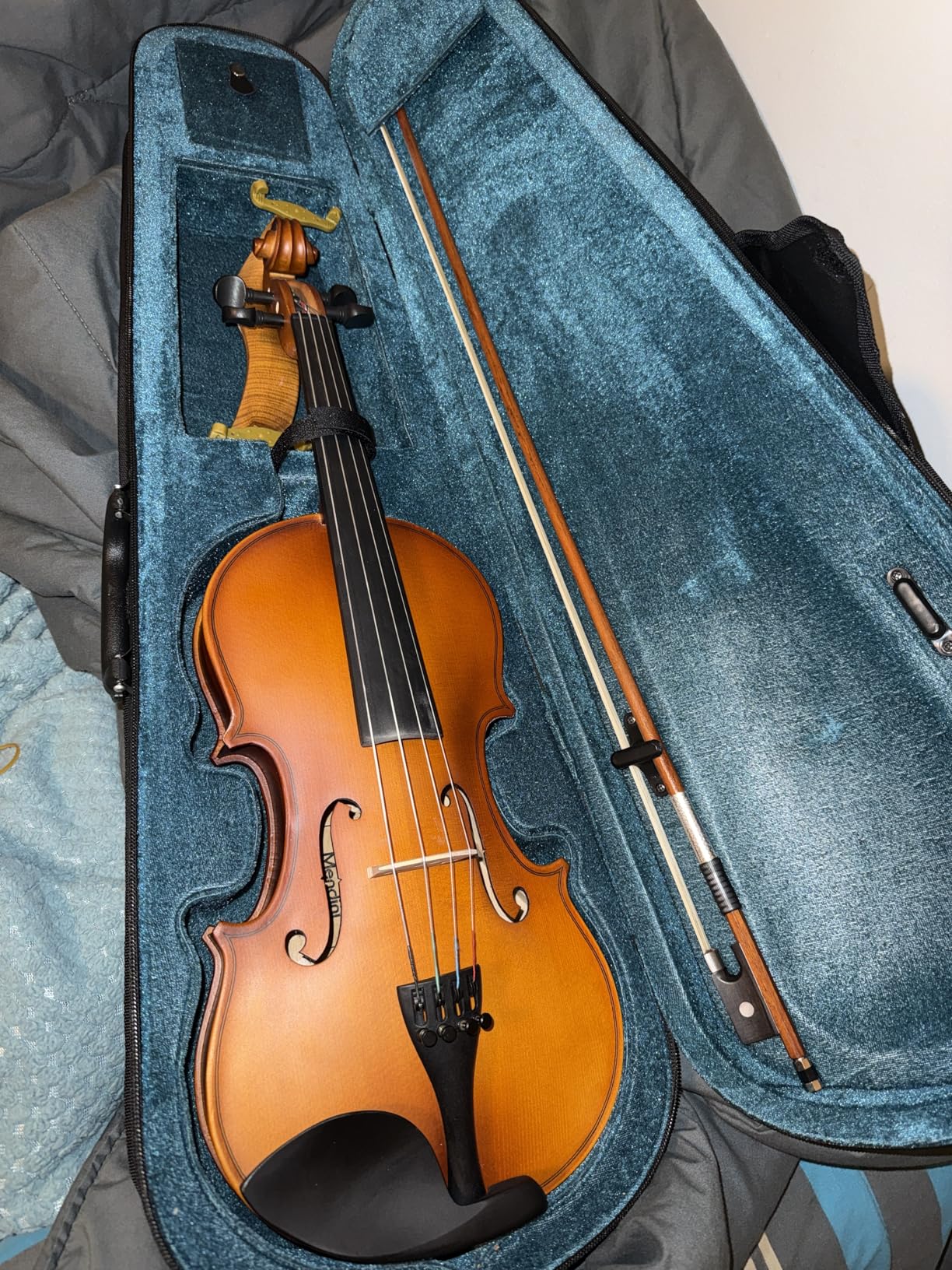 Mendini by Cecilio 16-Inch Solid Wood Viola Set for Beginners - Hand Carved Acoustic Viola Kit with Hard Case, Bow, Rosin, Bridge and Extra Strings (Satin Antique) customer photo 1