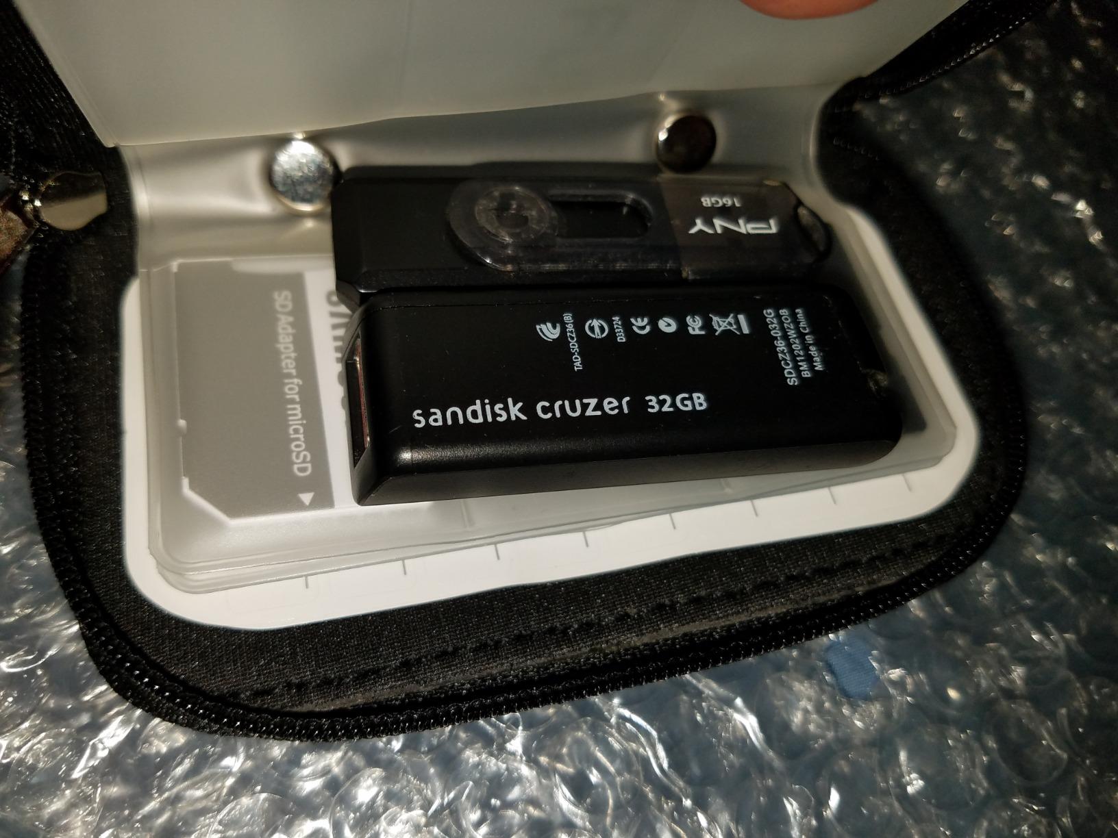 Eco-Fused Memory Card Case - Fits up to 22x SD, SDHC, Micro SD, Mini SD and 4X CF - Holder with 22 Slots customer photo 1
