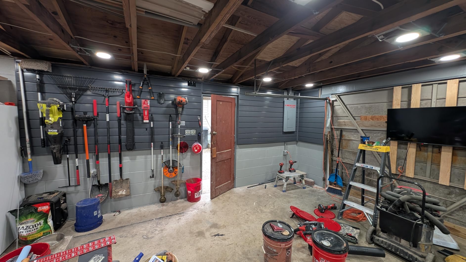 Proslat 88105 Heavy Duty PVC Slatwall Garage Organizer, 8-Feet by 4-Feet Section, 10 Panels, Charcoal customer photo 1