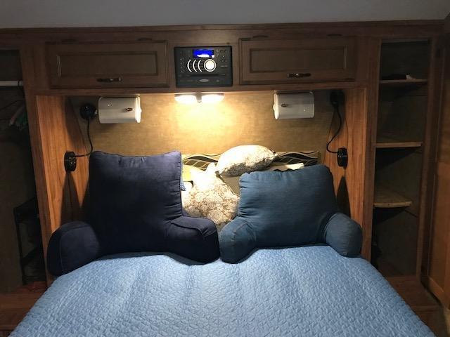 BOSS Audio Systems MR4.3B 200 Watt Per Pair, 4 Inch, Full Range, 3 Way Weatherproof Marine Speakers Sold in Pairs customer photo 1