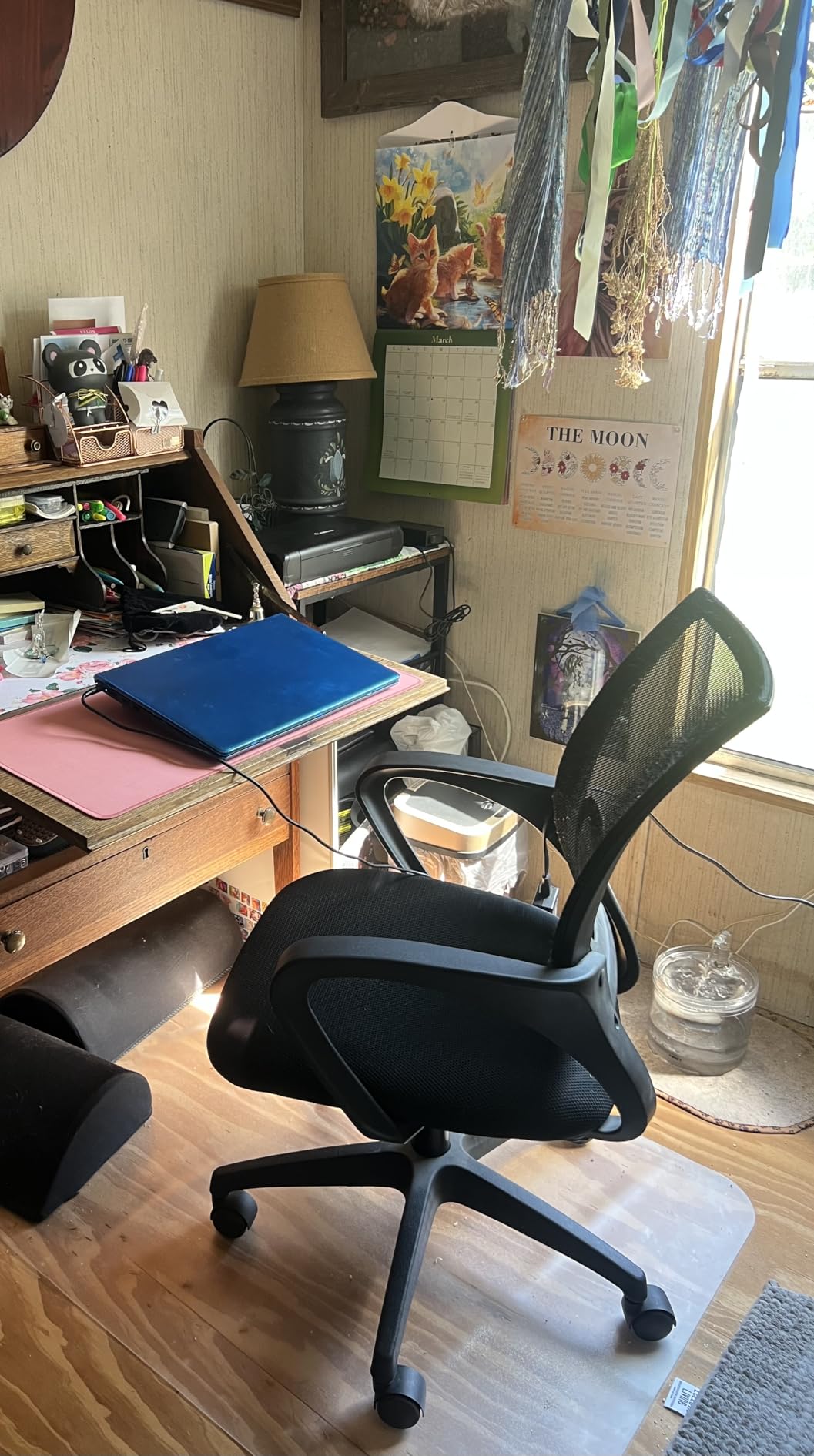 BestOffice | Ergonomic Office Chair | Mid-Back Swivel Desk Chair | Breathable Backrest & Lumbar Support | Adjustable Height | Sponge Seat | Rolling Wheels | Black | for Adults & Women customer photo 1