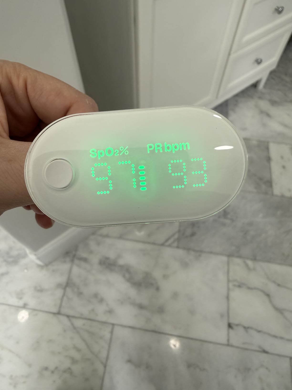 iHealth Rechargeable Fingertip Pulse Oximeter, Bluetooth Blood Oxygen Monitor with App Trend Tracking, SpO2, Pulse Rate, Plethysmograph Waveform and PI Display, Wireless Sync for iOS & Android customer photo 1
