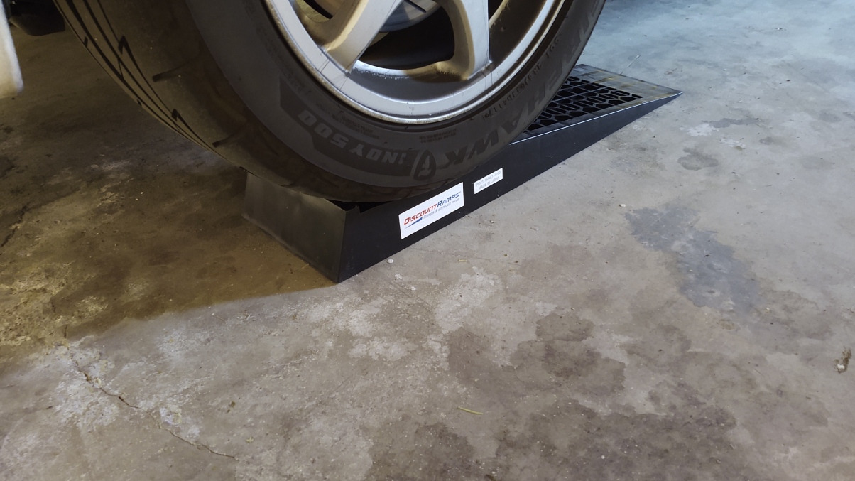 Black Widow Car Ramps for Oil Change, Low Profile, 2,200 lb GAWR, 2.5
