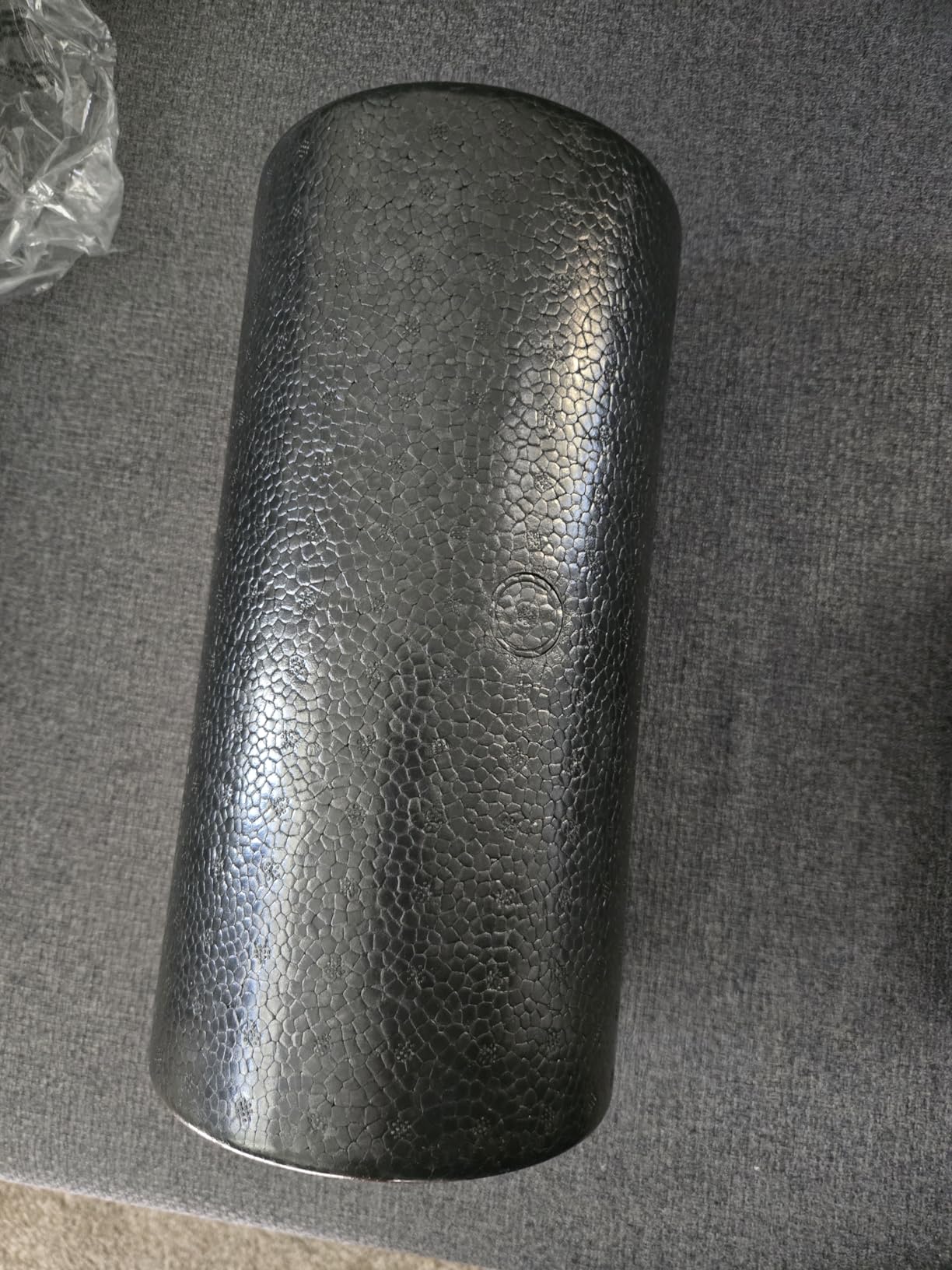 Amazon Basics High-Density Foam Roller for Exercise and Recovery, 12 Inches, Black customer photo 1