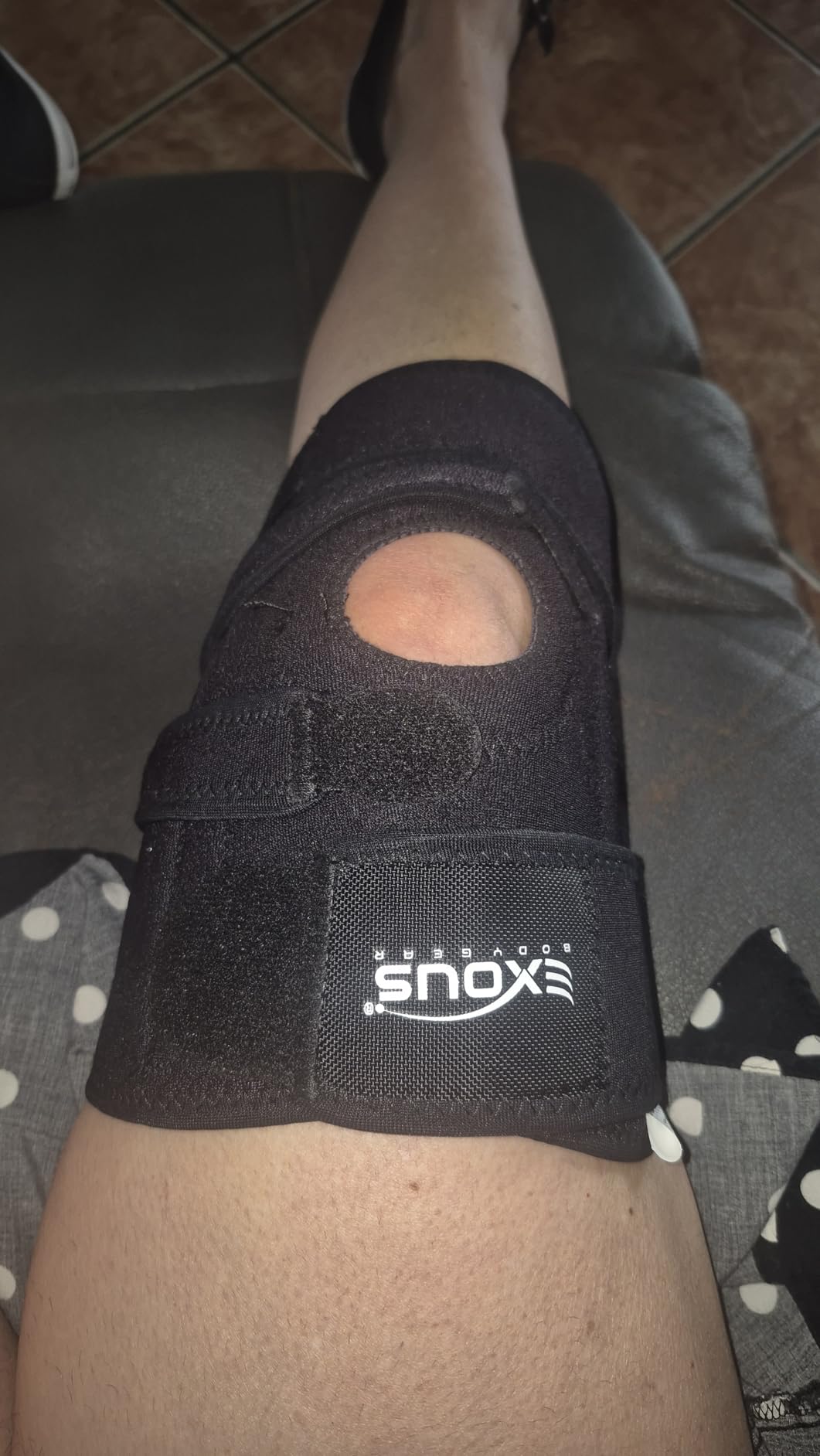 EXOUS BODYGEAR Knee Brace For Women & Men For Arthritis Acl, Mcl Pain Patented 4-way Adjustable Wraparound Support Dual Side Stabilizer For Patella Stability customer photo 2