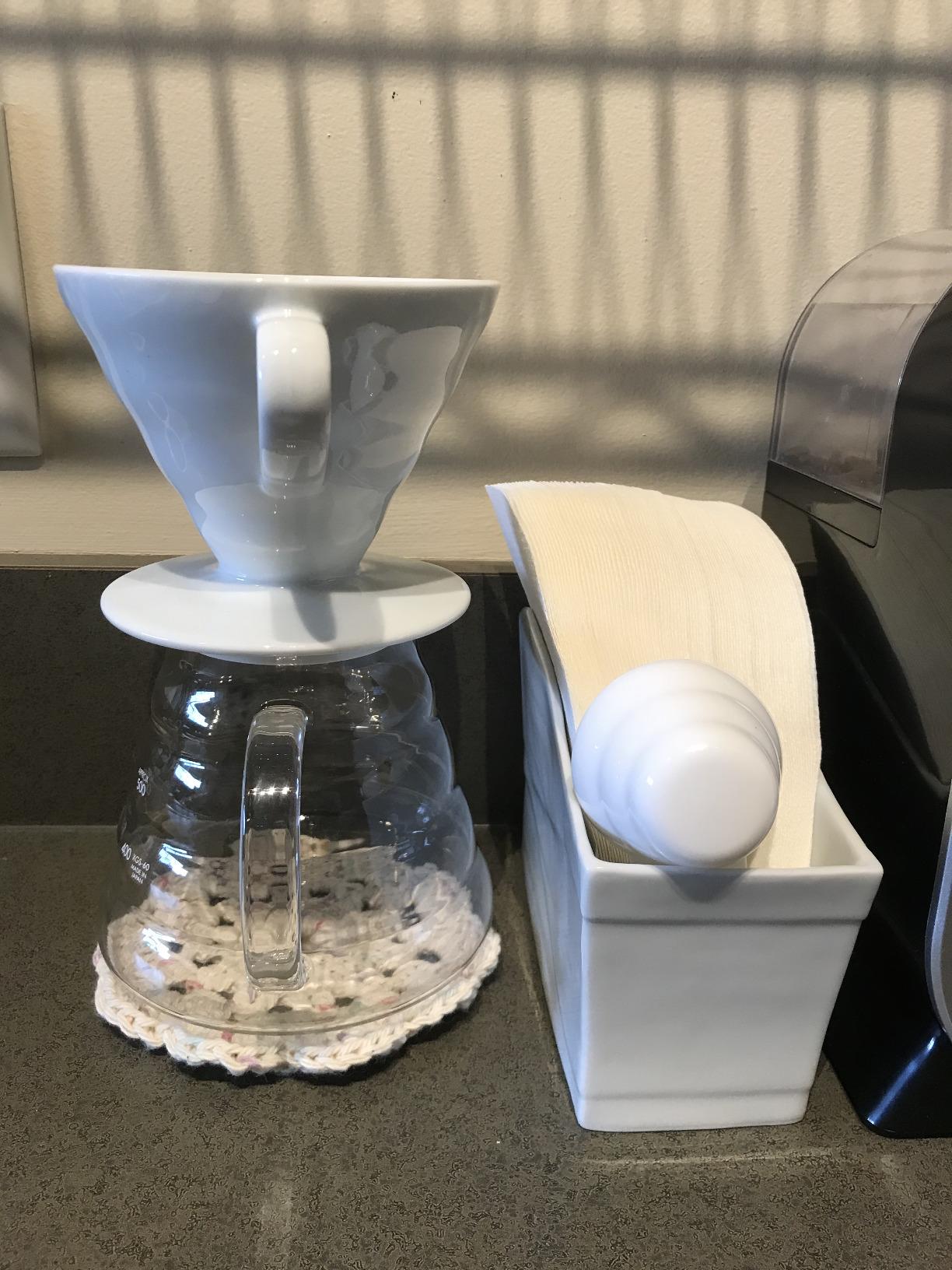 Hario V60 Coffee Pour Over Kit Bundle Set - Ceramic Dripper, Range Server, Measuring Spoon, and 100 Filters customer photo 1