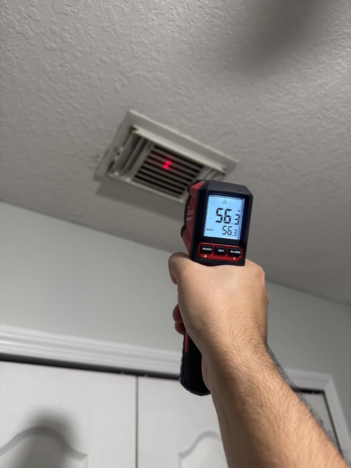 Milwaukee 2267-20 10:1 Infrared Temp-Gun customer photo 2
