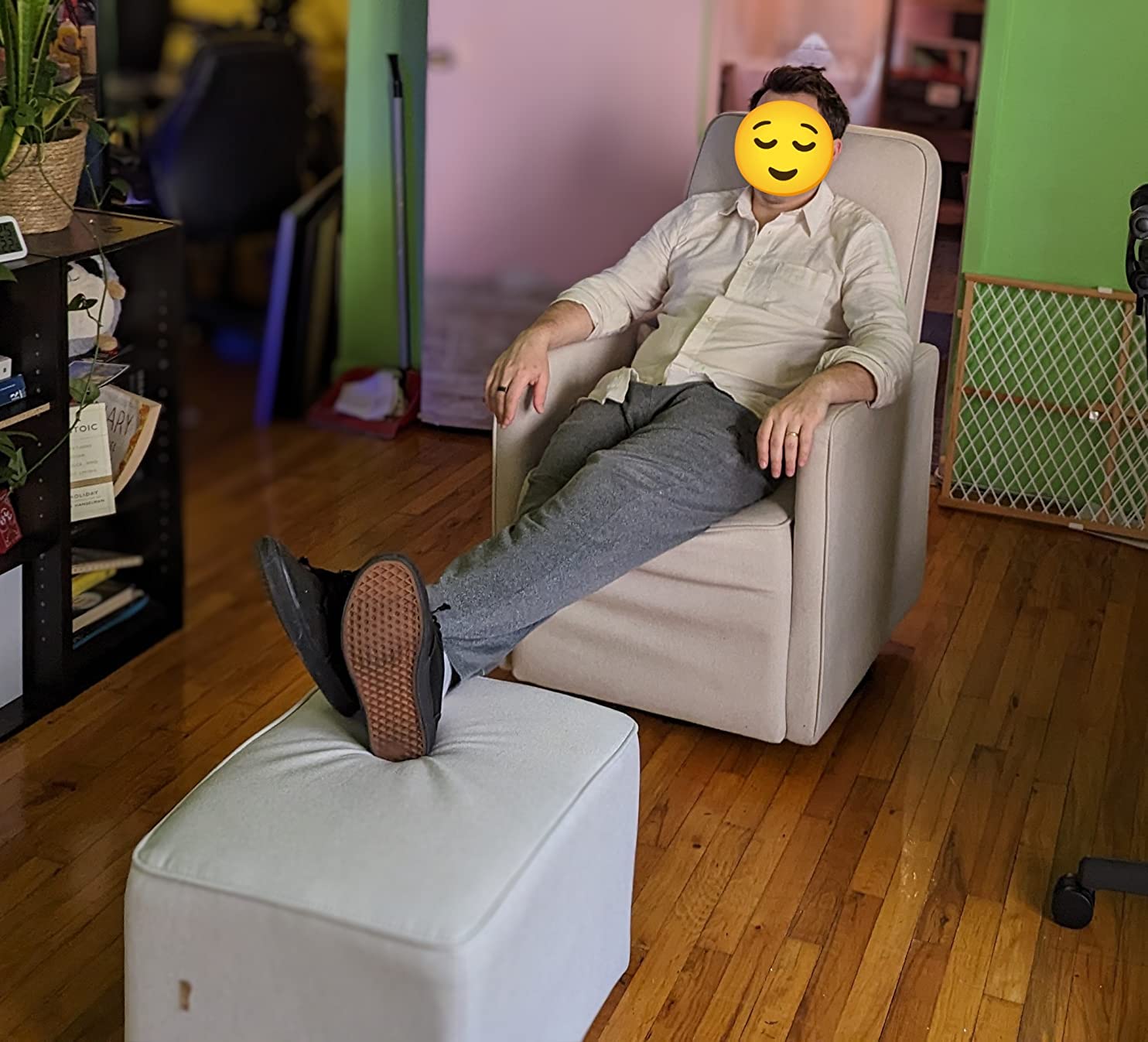 daVinci Olive 360 Swivel Glider Chair w/ Storage Ottoman - Water & Stain Resistant Rocking Glider - GREENGUARD Gold & FSC Certified, Versatile Rocking Chair for Nursery & Living Room, Polyester Cream customer photo 2