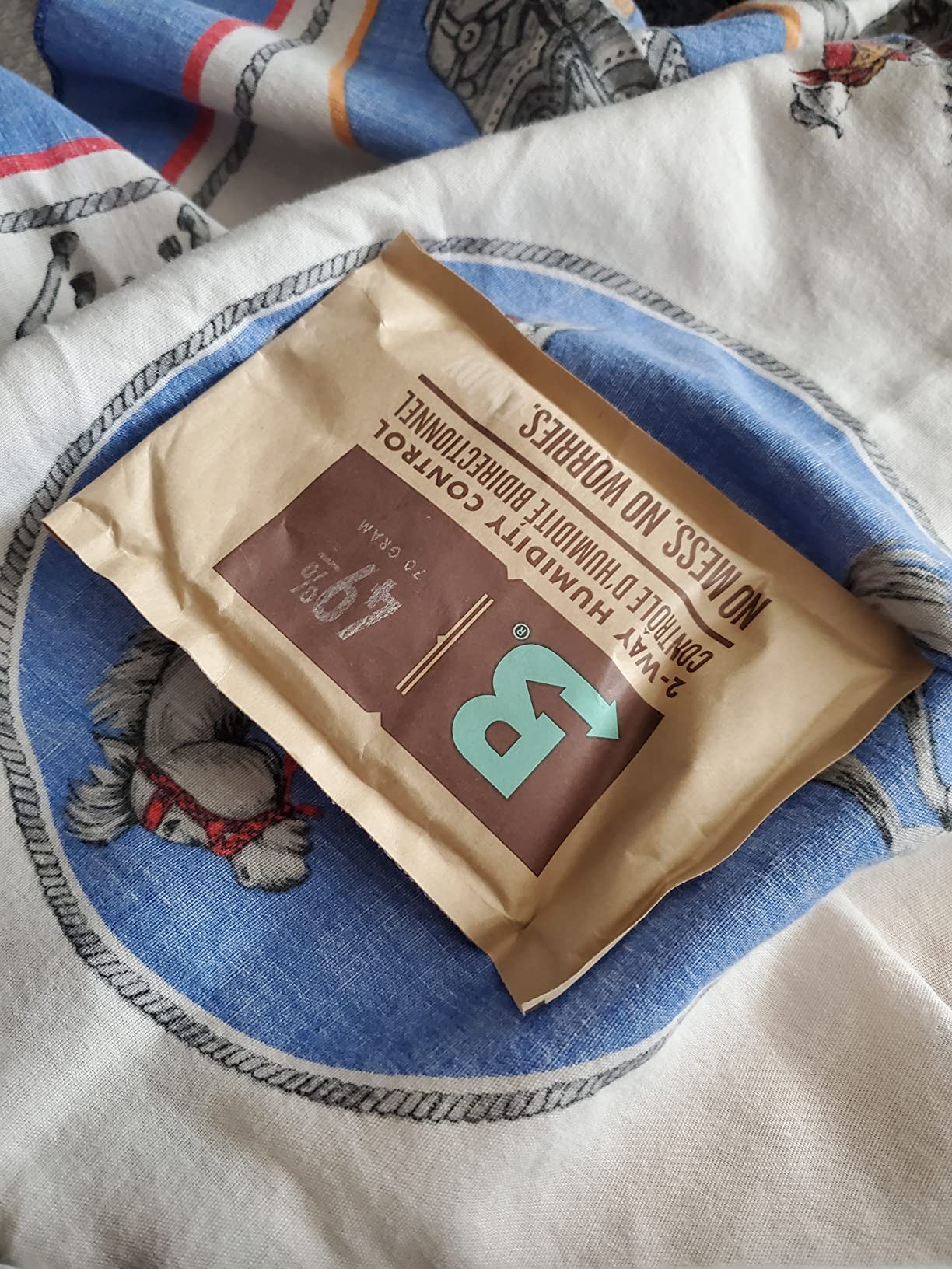 Boveda 49% Two-Way Humidity Control Packs for Music Instruments - 4 Pack - Standard Size customer photo 1