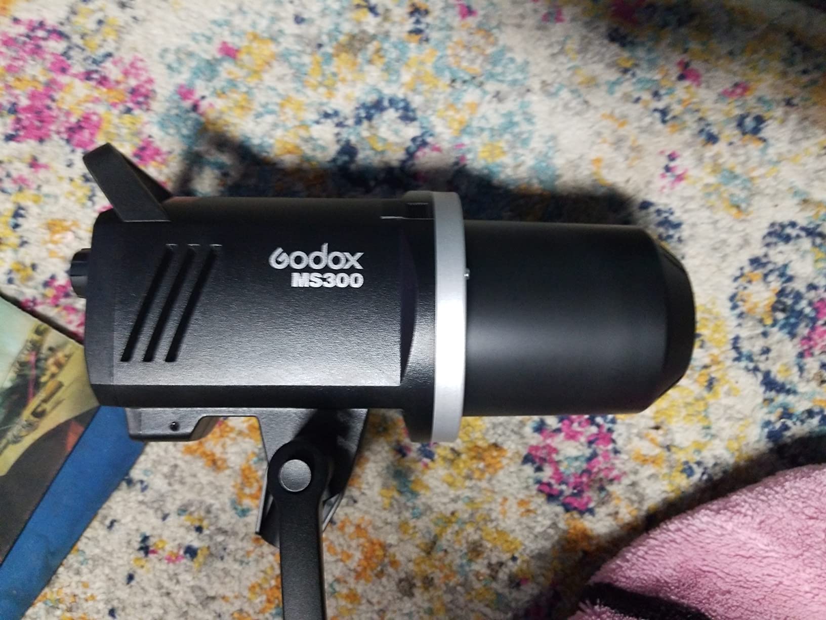 Godox MS300 300WS GN58 Flash Studio Strobe Monolight with Bowens Mount,Built-in Godox 2.4G Wireless System,0.1～1.8S Recycle time, Anti-Preflash, 1/32 to 1/1 Power Output,150W Modeling Lamp customer photo 1