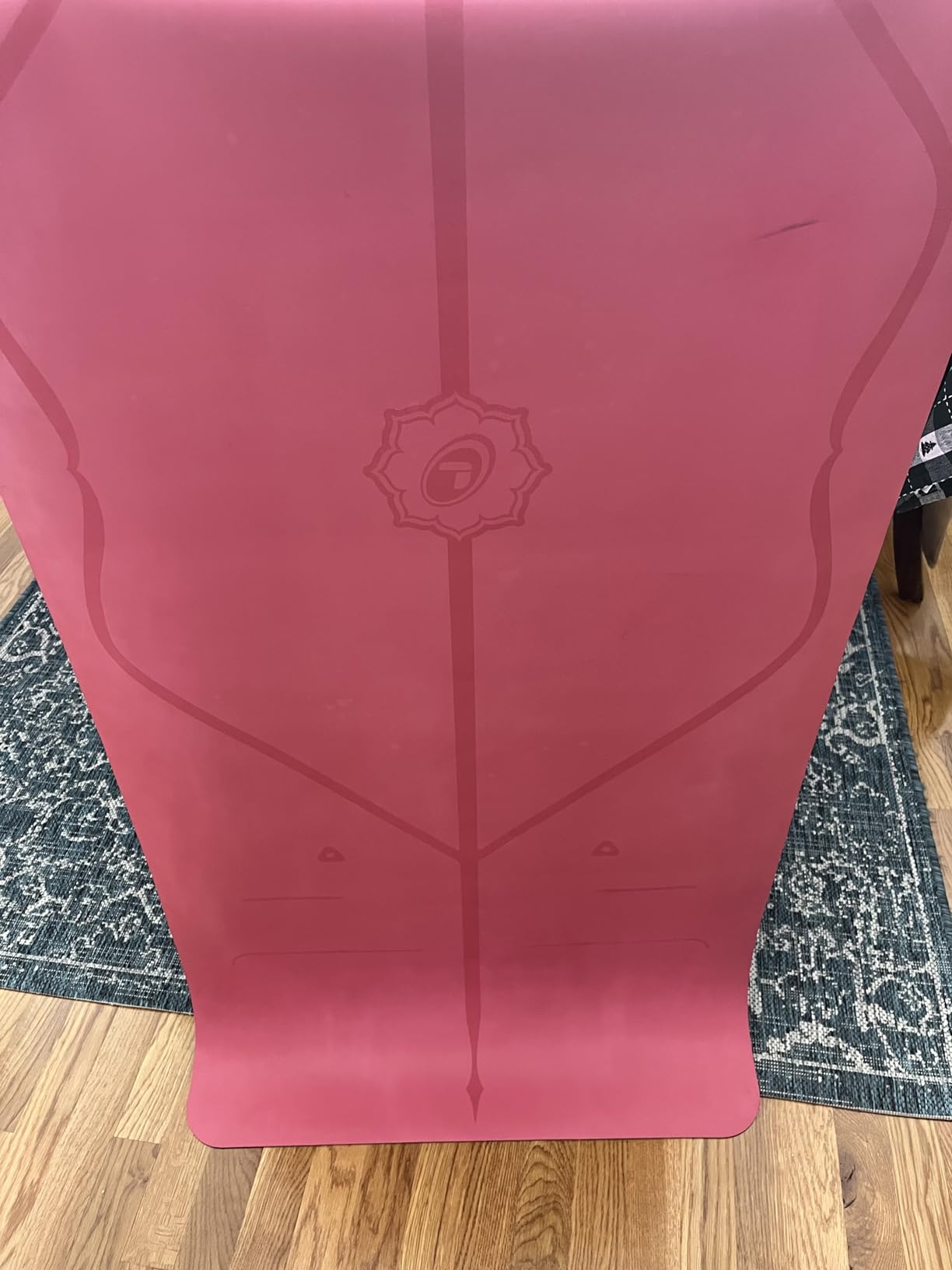 Liforme Travel Yoga mat - Patented Alignment System, Warrior-Like Grip, Non-Slip, Eco-Friendly, Ultra-Lightweight and Sweat Resistant, Made with Natural Rubber customer photo 2