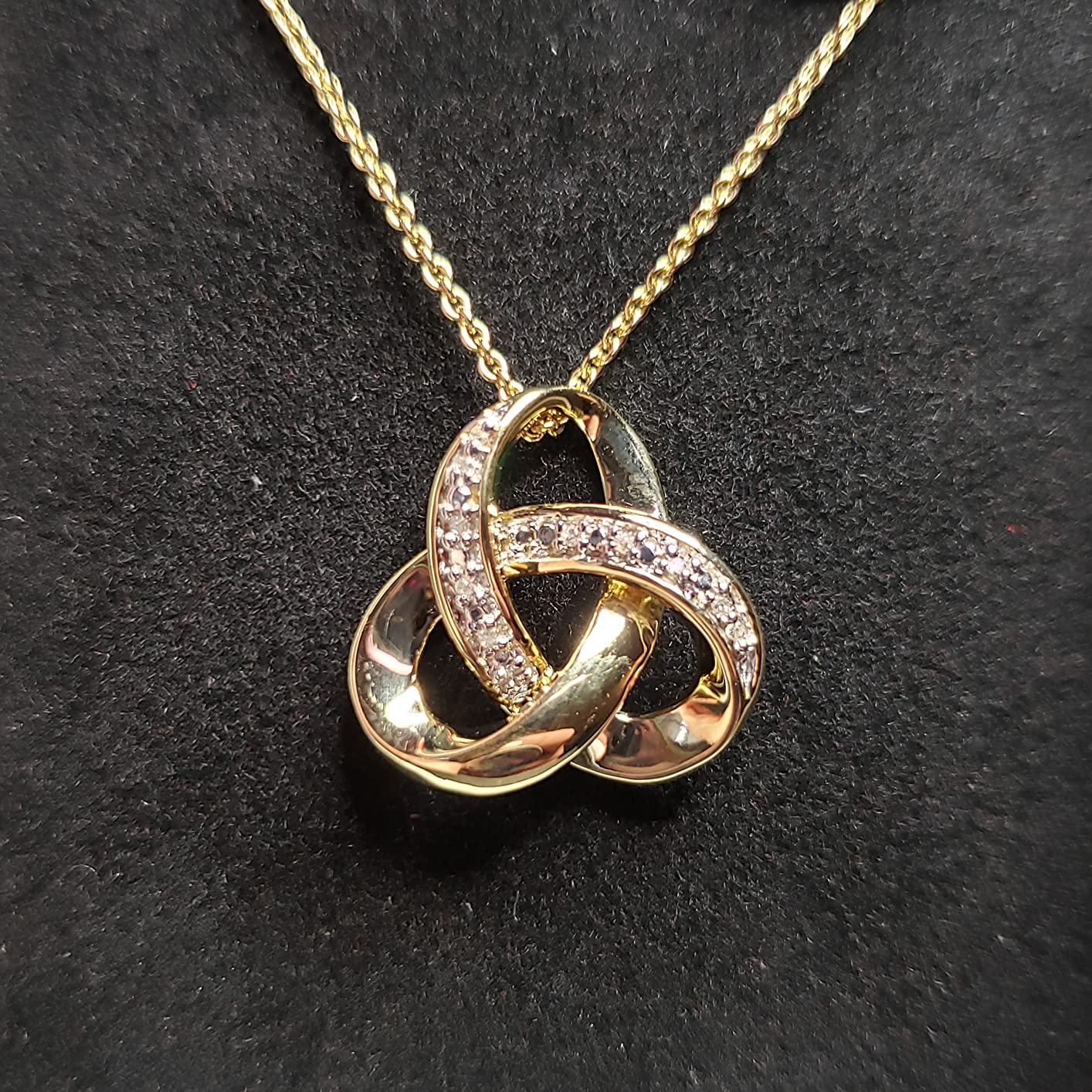 Amazon Essentials womens 18K Gold over Sterling Silver Diamond Knot Pendant Necklace customer photo 2