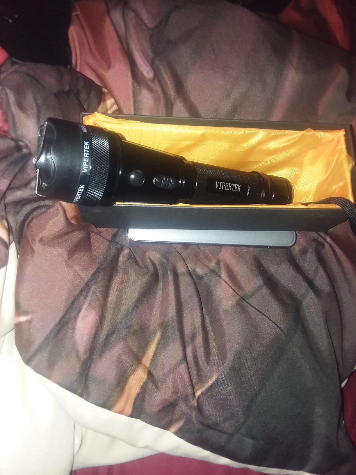 VIPERTEK VTS-195 Heavy Duty Aluminum Stun Gun for Self Defense Rechargeable with LED Flashlight customer photo 2