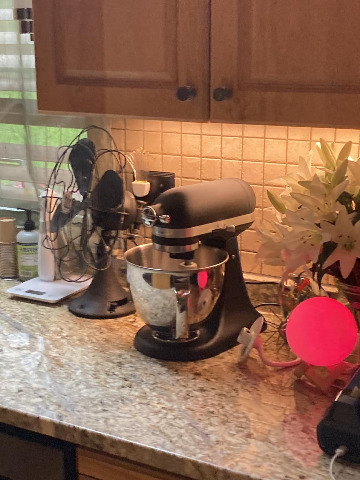 KitchenAid Artisan Mini 3.5 Quart Tilt-Head Stand Mixer KSM3316X, Black Matte customer photo 2