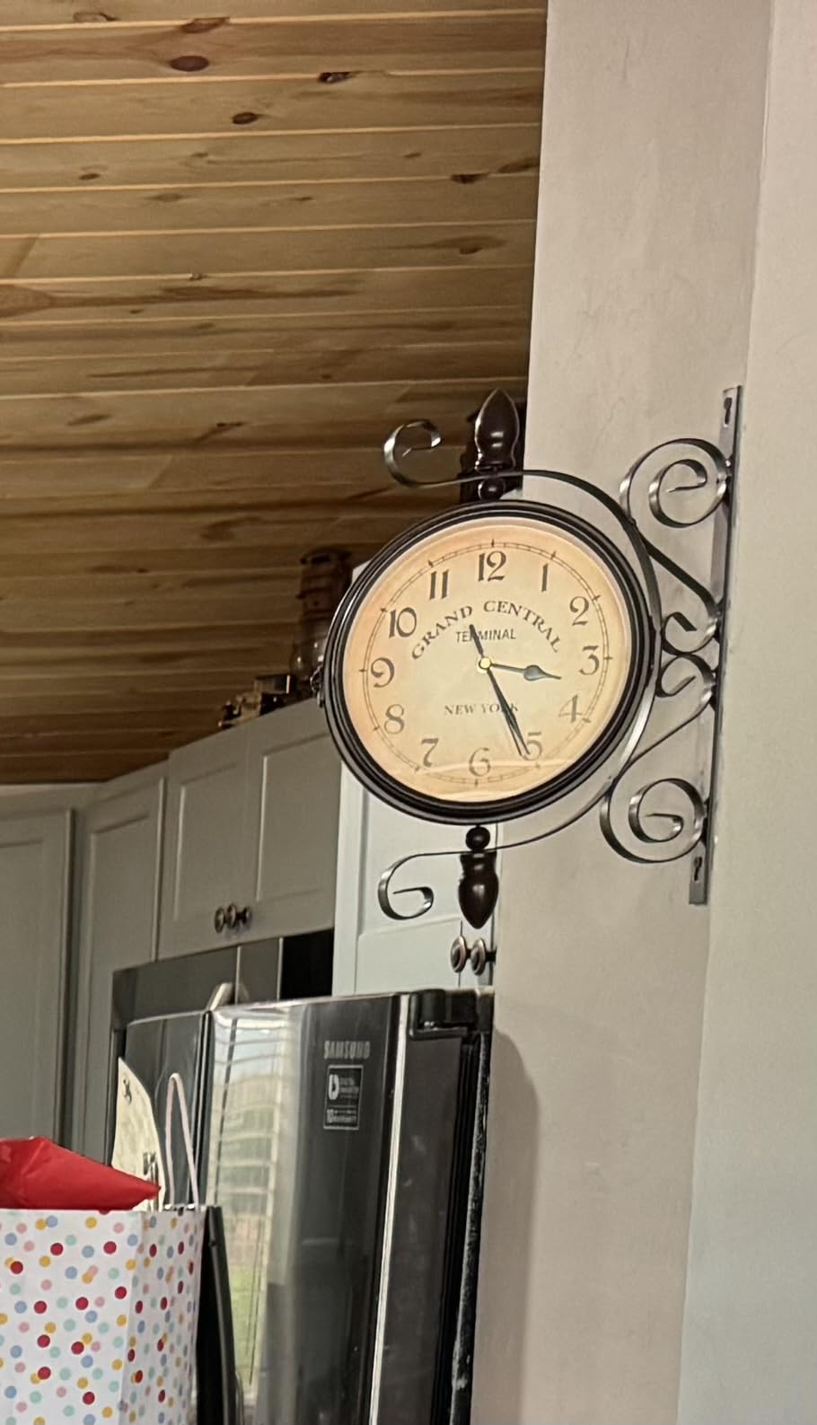 WOOCH Wrought Iron Antique-Look Brown Round Wall Hanging Double Sided Two Faces Retro Station Clock with Scroll Wall Side Mount 8-inch customer photo 1