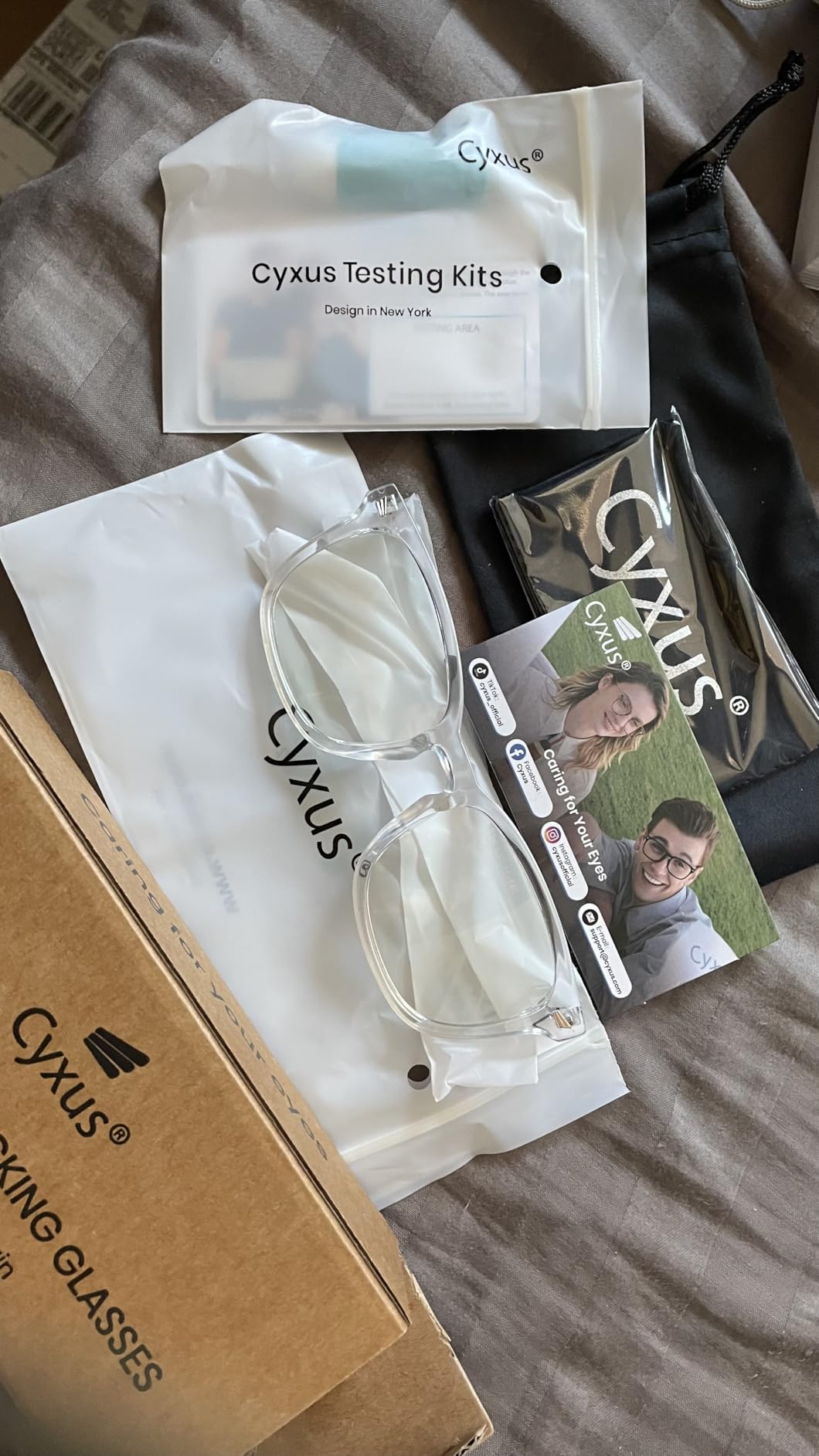 Cyxus Blue Light Glasses Men Women Reduce Eye Strain UV Blocking for Office Work Computer Screen 8082 customer photo 1