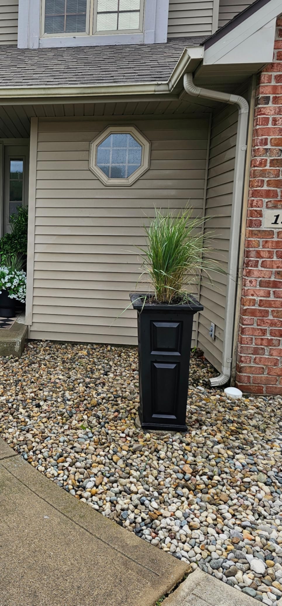 Mayne Nantucket 32-Inch Tall Planter - Self-Watering, Weather-Resistant Planter for Flowers - Durable Outdoor Design for Patio, Porch, or Entryway customer photo 2