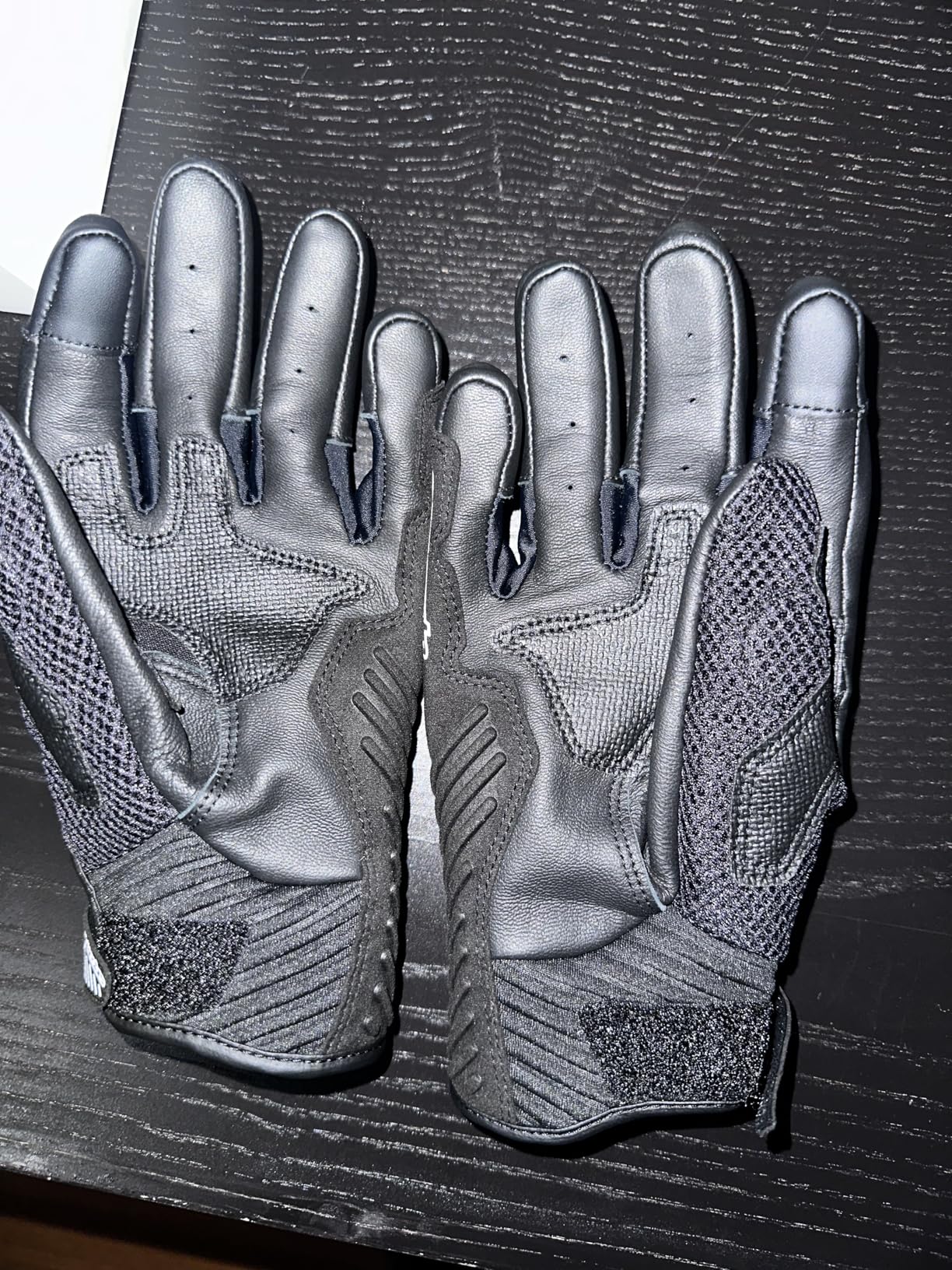 Alpinestars SMX 1 Air V2 Motorcycle Gloves Lightweight Ventilated Design Street Riding customer photo 1