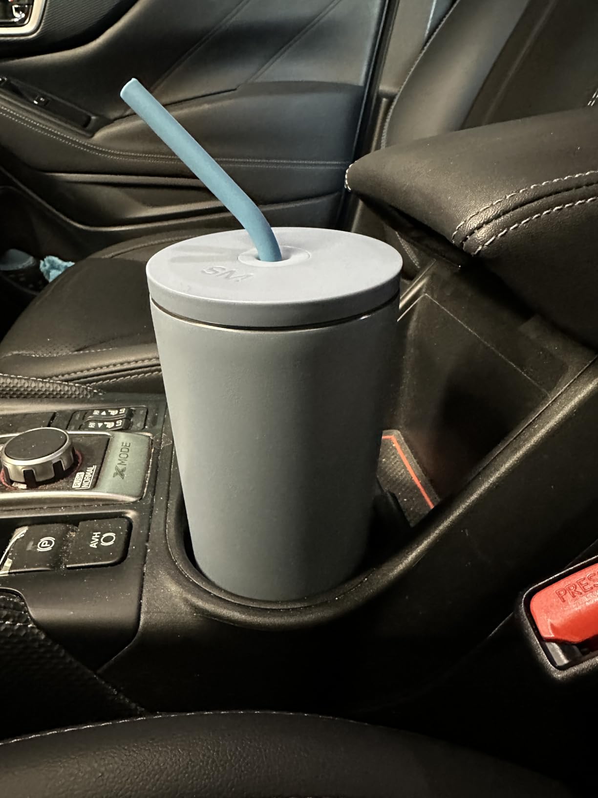 Simple Modern Classic Tumbler with Straw Lid | Insulated Iced Coffee Cup Reusable Stainless Steel Water Bottle Travel Mug | 24oz | Midnight Black customer photo 1