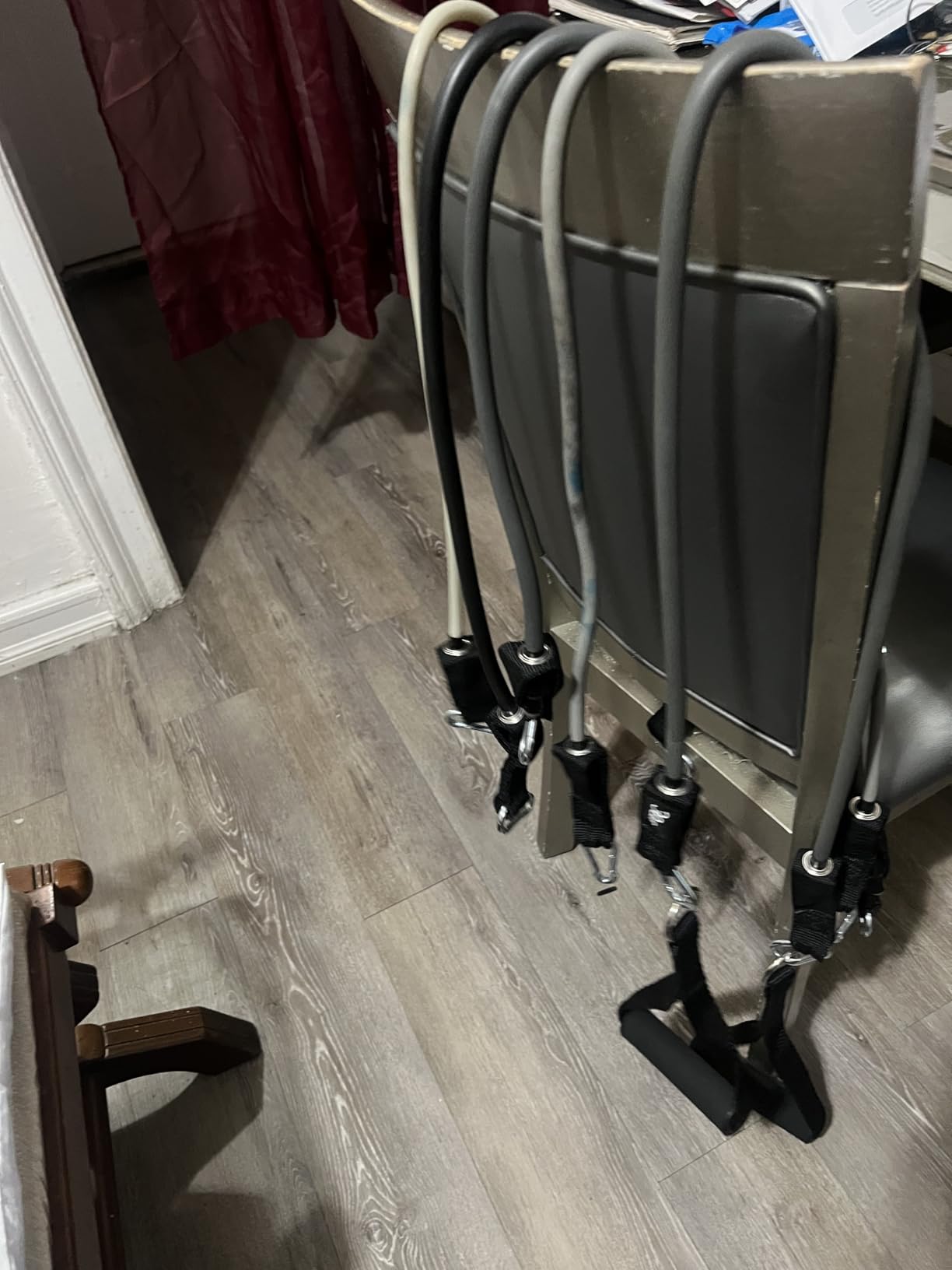 WHATAFIT Resistance Bands, Exercise Bands with Handles, Door Anchor and Ankle Straps, 5 Resistance Levels customer photo 1