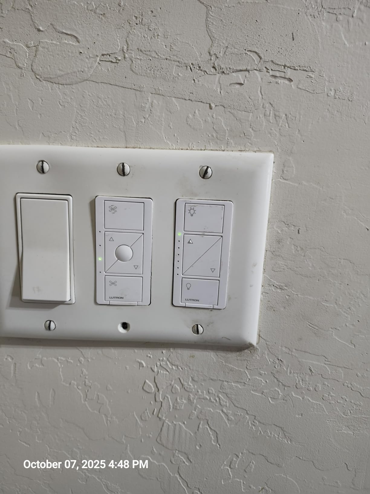 Lutron Caseta 3 Way Smart Dimmer Light Switch Kit, Includes Pico Remote, Bracket, and Smart Dimmer Switch, No Neutral Required, Works with Alexa, Apple Home, Ring, & Google Home, P-PKG1WB-WH, White customer photo 1