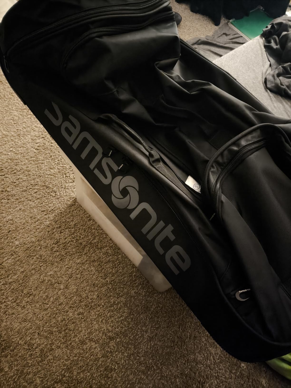Samsonite Andante 2 Wheeled Duffel Bag - 22-Inch Durable Rolling Luggage with Inline Skate Wheels, Push-Button Handle & Spacious Compartments customer photo 2