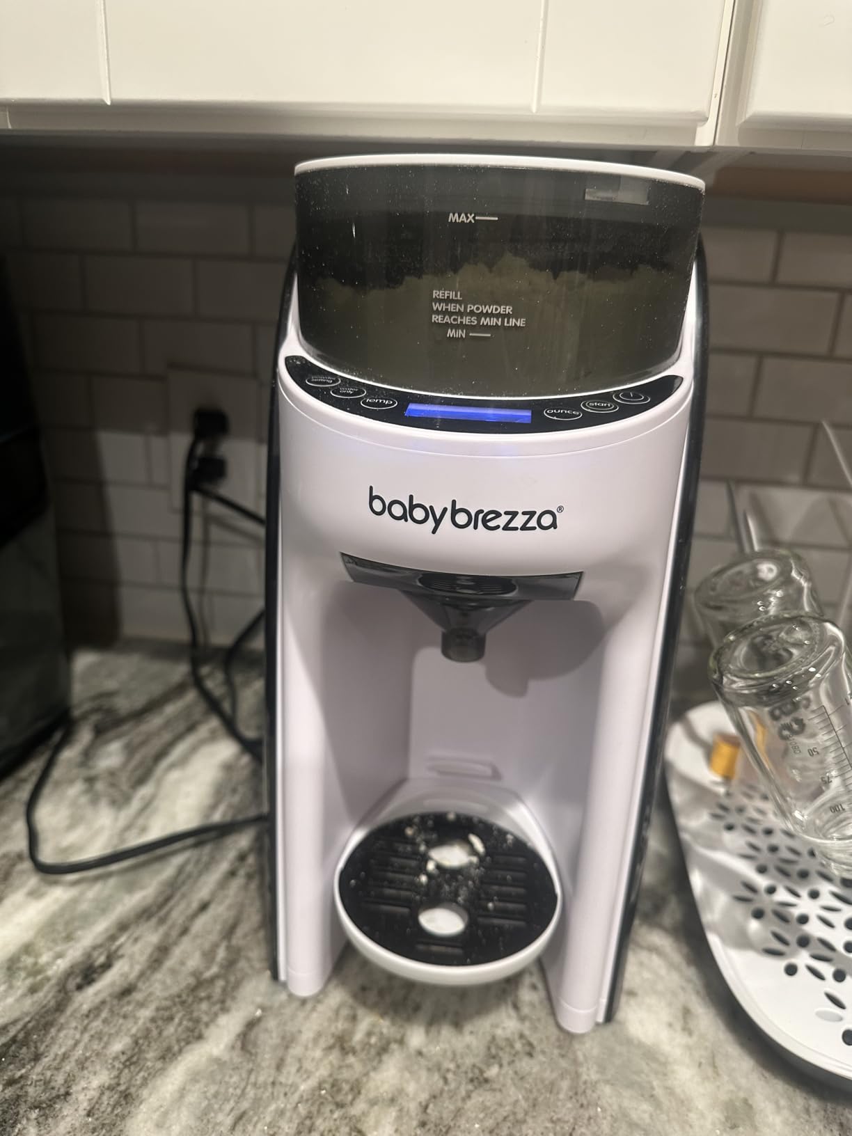 Baby Brezza New and Improved Formula Pro Advanced Formula Dispenser Machine - Automatically Mix a Warm Formula Bottle Instantly - Easily Make Bottle with Automatic Powder Blending customer photo 2