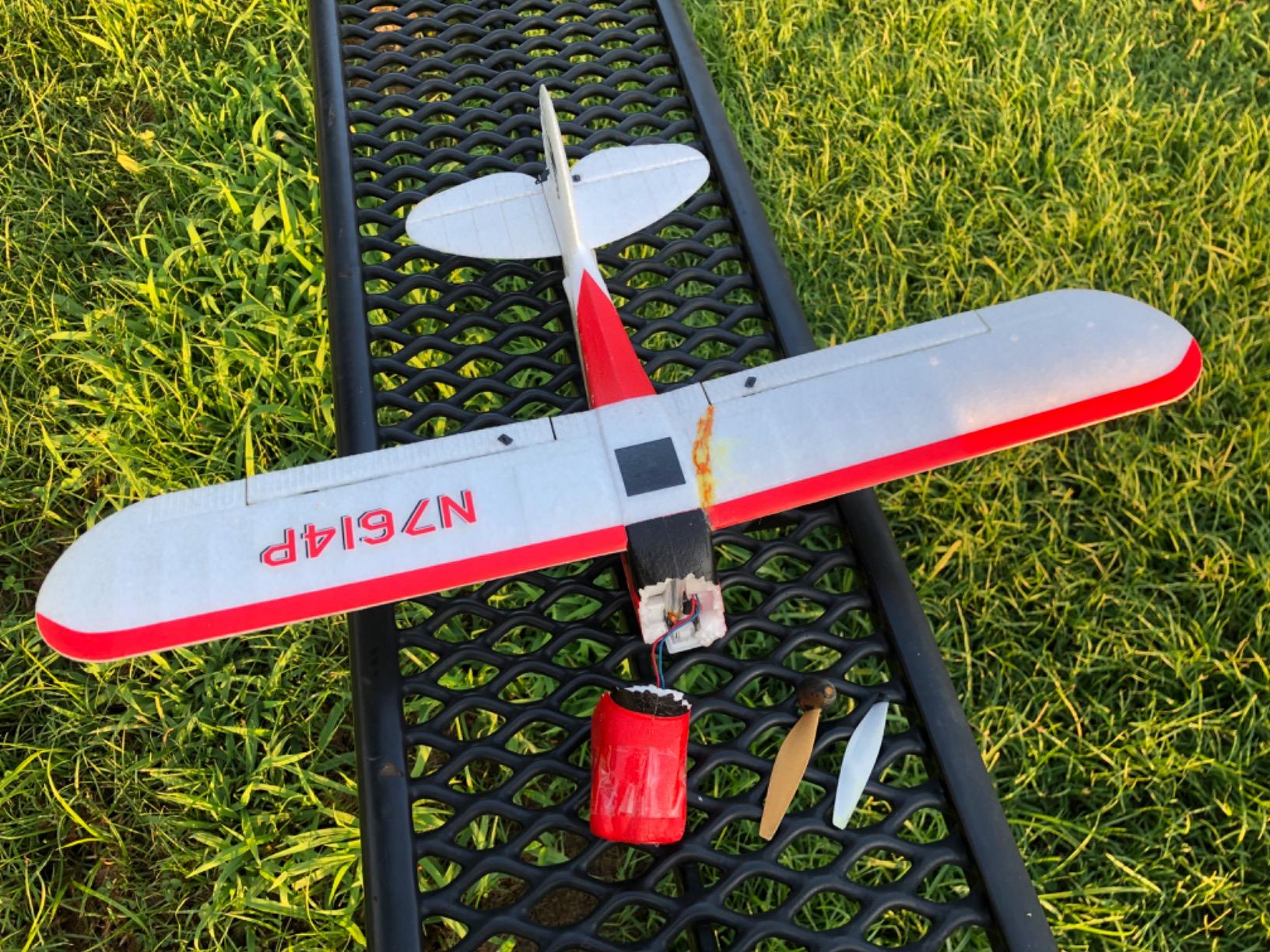 VOLANTEXRC RC Plane Trainer Sport Cub 4CH Remote Control Airplane with Prop Saver, 6-Axis Gyro Stabilizer & 3 Modes to Fly, Radio Controlled Aircraft RTF for Beginners & Adults (500mm,Red) customer photo 1
