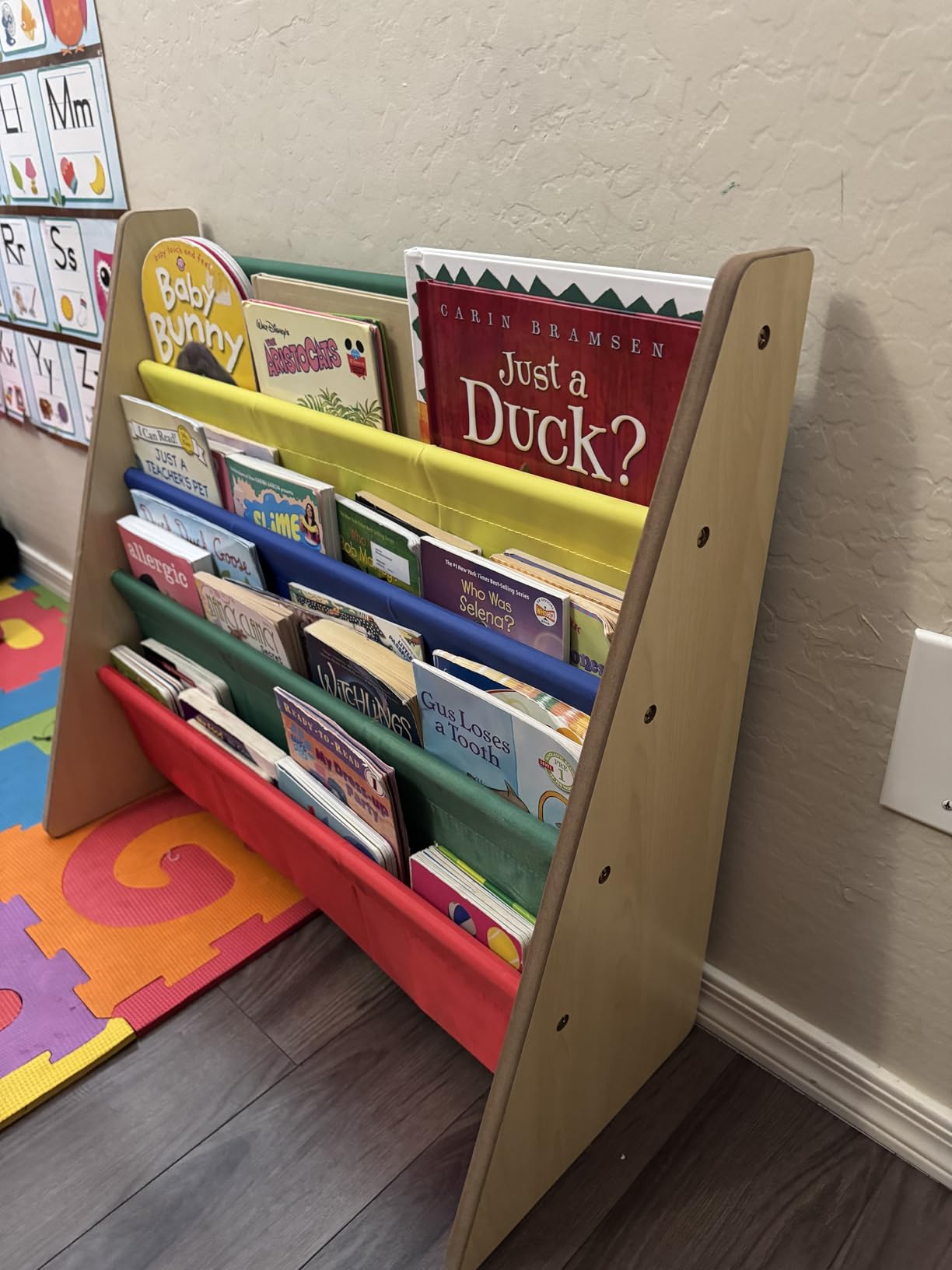 Humble Crew Kids Bookshelf, 4-Tier Front-Facing Book Display Organizer, Montessori Toddler Bookcase for Playroom, Bedroom & Reading Corner, Natural Wood/White customer photo 1