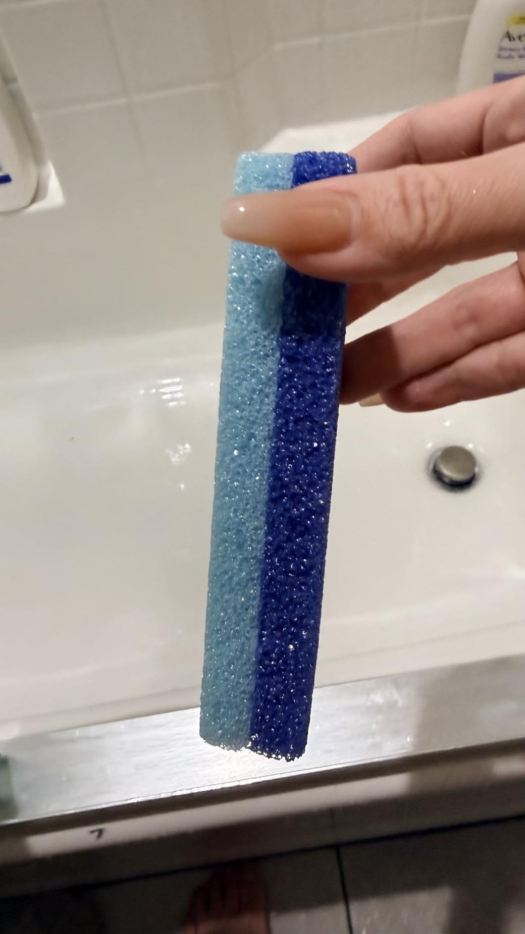 Maryton Foot Pumice Stone for Feet Hard Skin Callus Remover and Scrubber (Pack of 4) (Blue) customer photo 1
