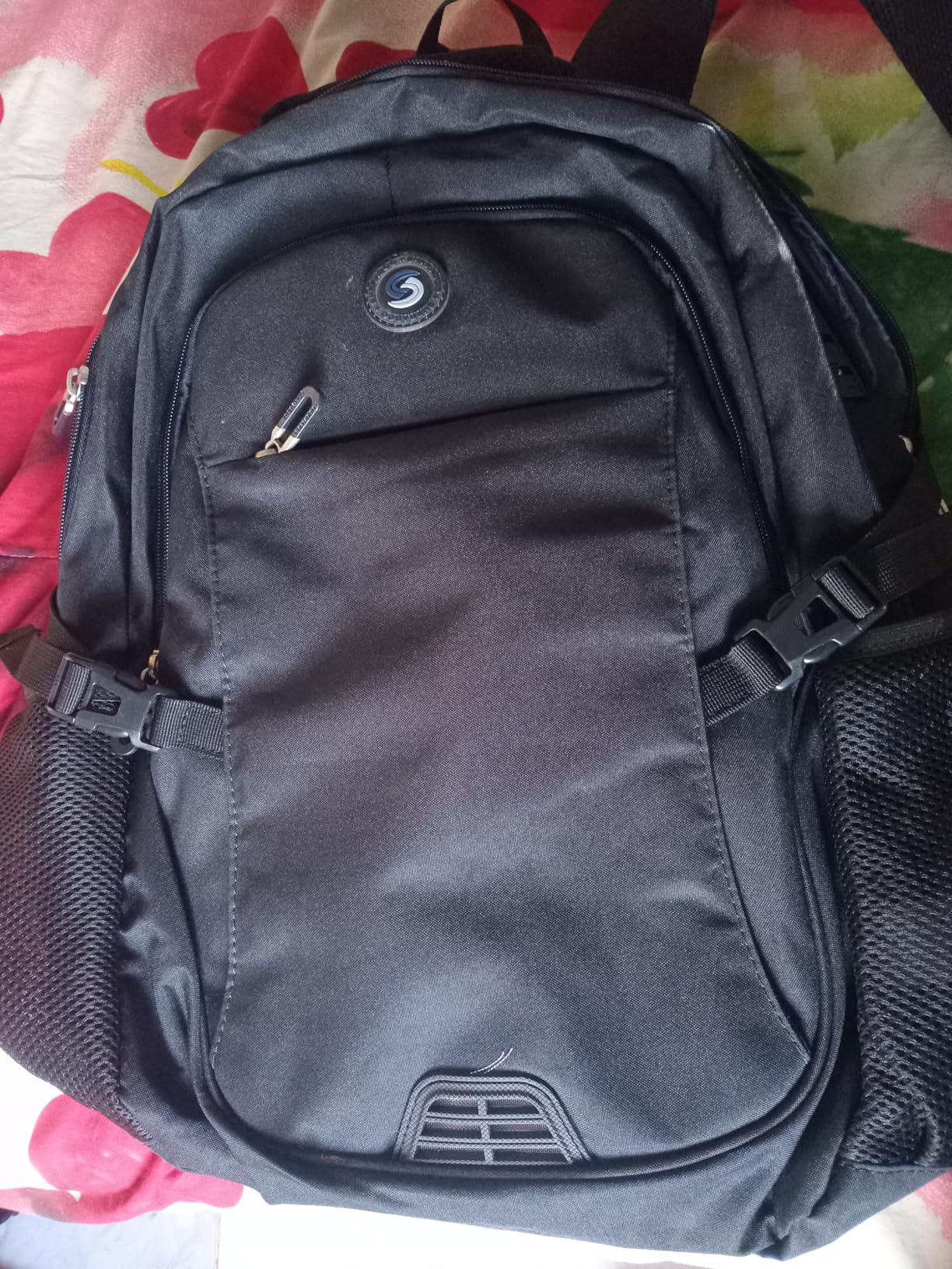 SHRRADOO Anti Theft Laptop Backpack customer photo 1