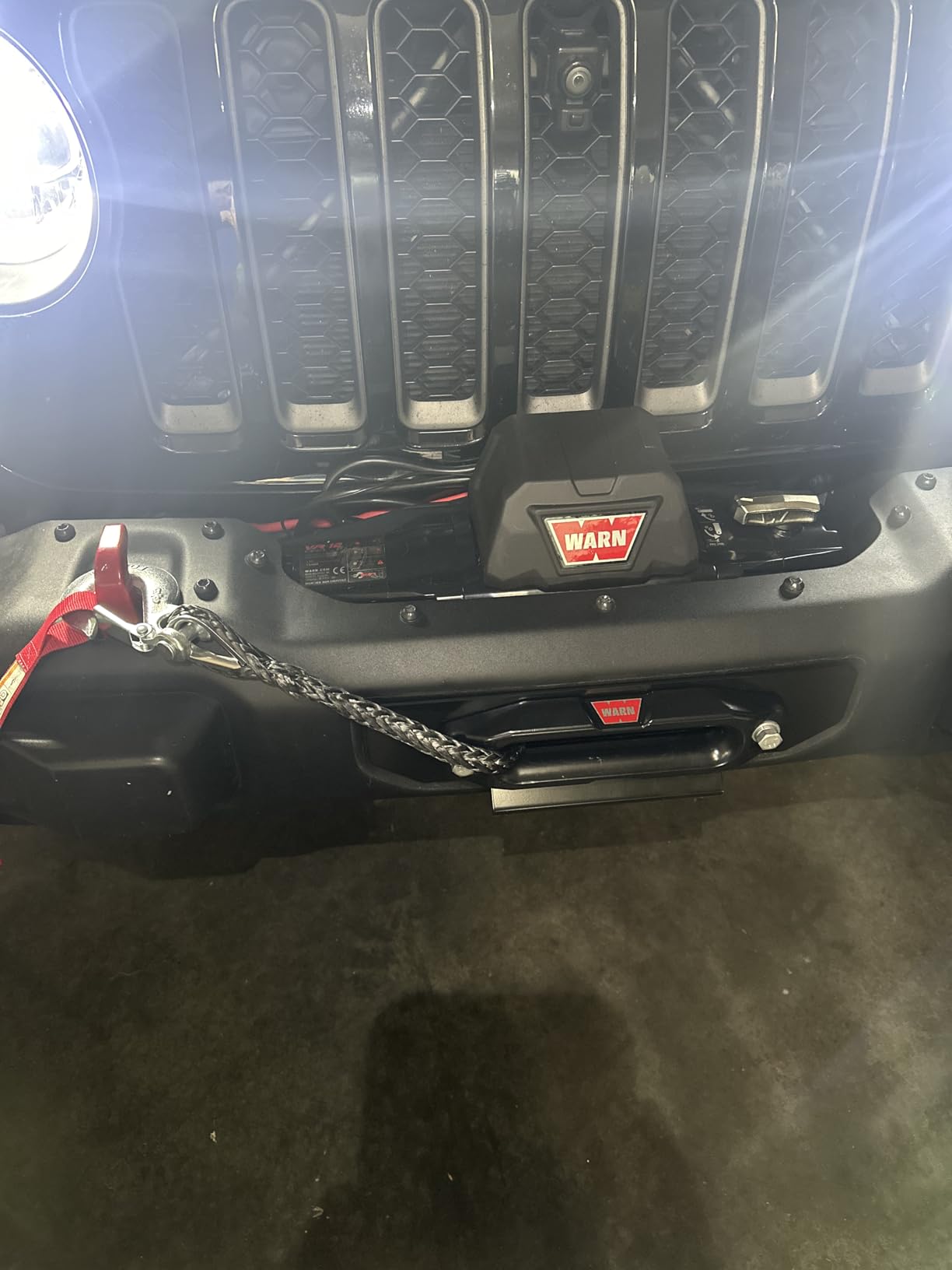 WARN VR EVO 12-S Electric 12V Winch - 12,000 lb Pull Capacity, Synthetic Rope, IP68 Waterproof, High-Performance Off-Road Recovery Winch customer photo 1