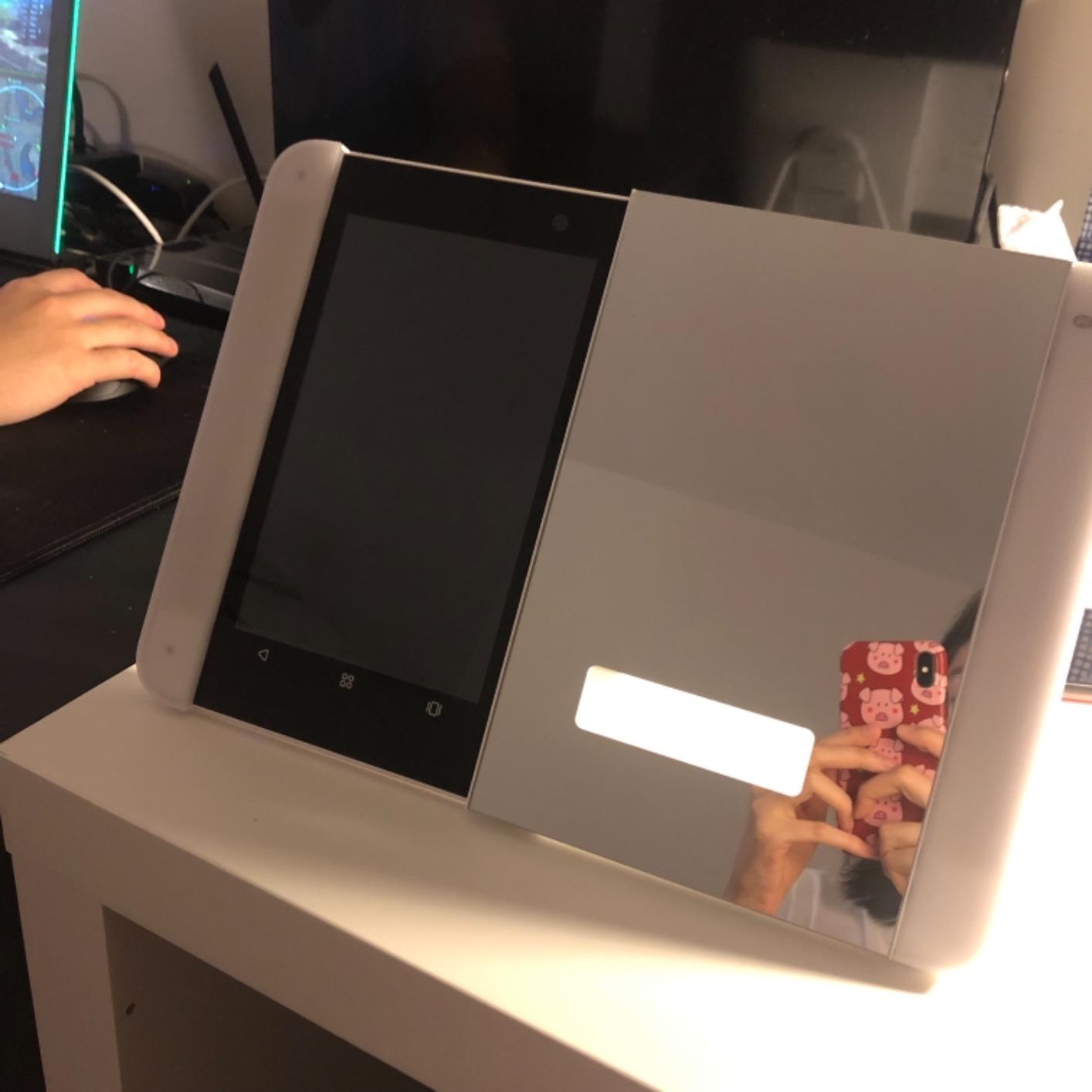 Himirror Slide: Smart Makeup Mirror With Skin Detector, Smart Beauty Mirror With LED Lights, Vanity Mirror With Foldable Stand, 1 count customer photo 1