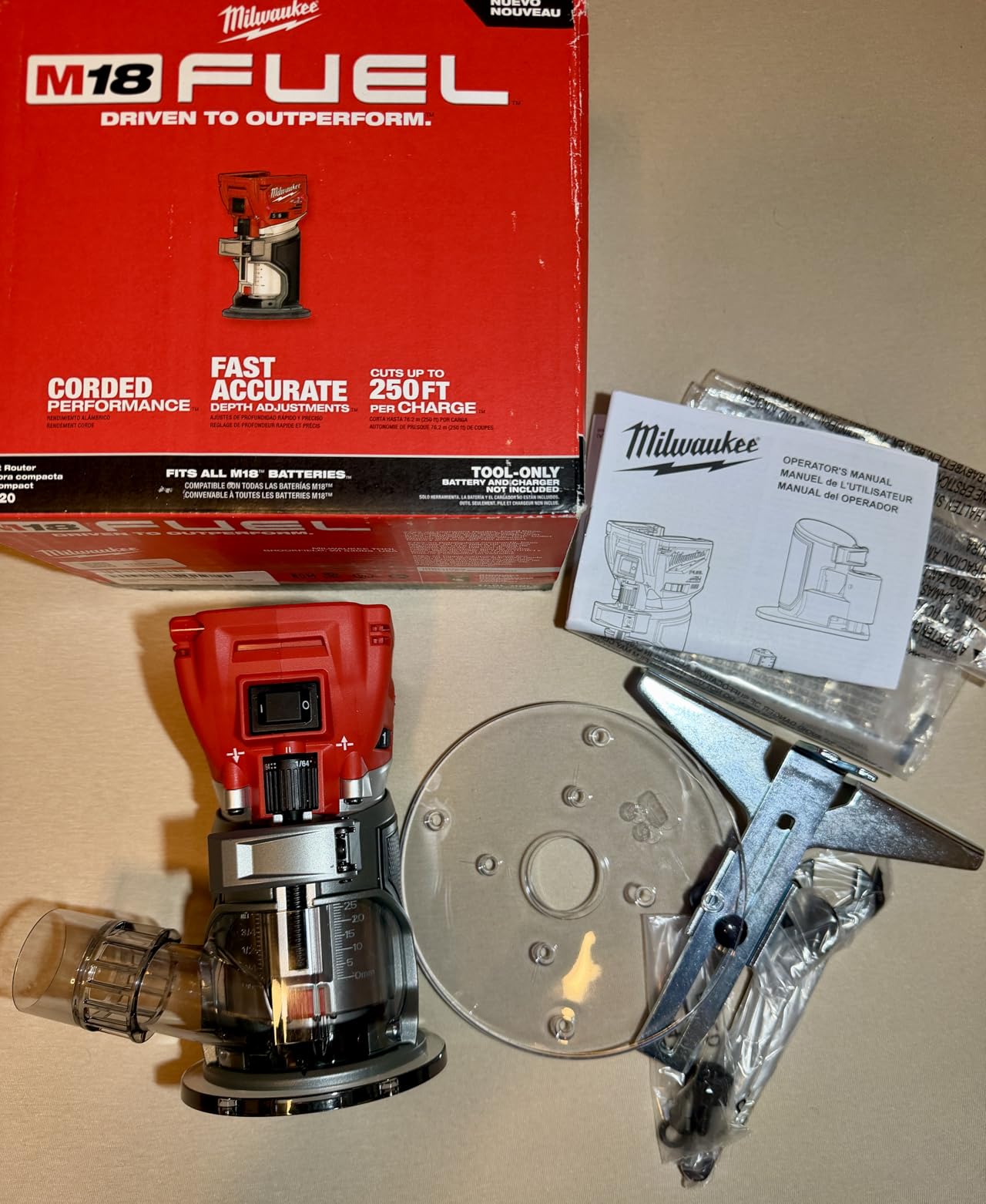 Milwaukee's Cordless Compact Router, 18.0 Voltage customer photo 2