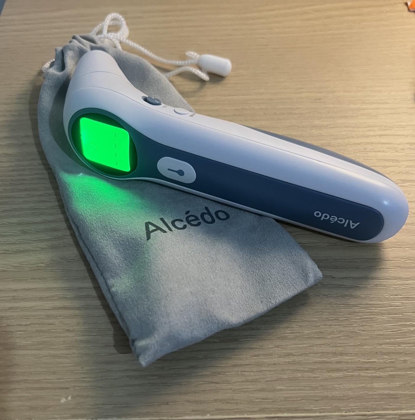 Alcedo Forehead and Ear Thermometer for Adults, Kids, and Baby | Digital Infrared Thermometer for Fever | Touchless, Instant Read, Medical Grade | Pouch and Batteries Included customer photo 1