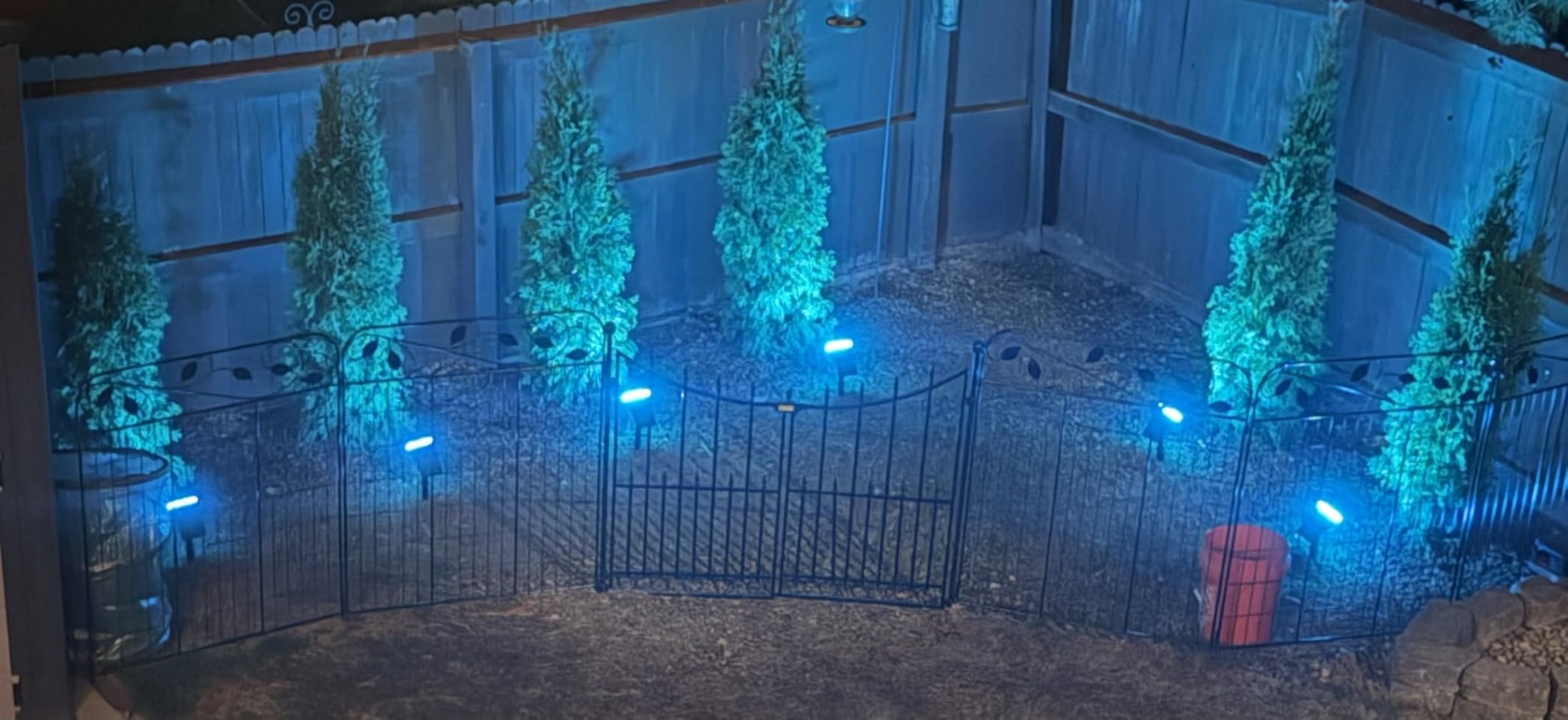 Linkind Solar Lights Outdoor Waterproof IP65, StarRay Dusk-to-Dawn Outdoor Solar Lights, 3 Lighting Modes Solar Spot Lights Outdoor for Garden, Yard, Landscape (Daylight, 2 Pack) customer photo 1
