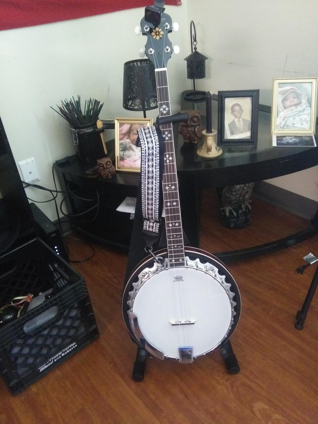 Oscar Schmidt OB5-R Bluegrass (5 String) Banjo customer photo 2