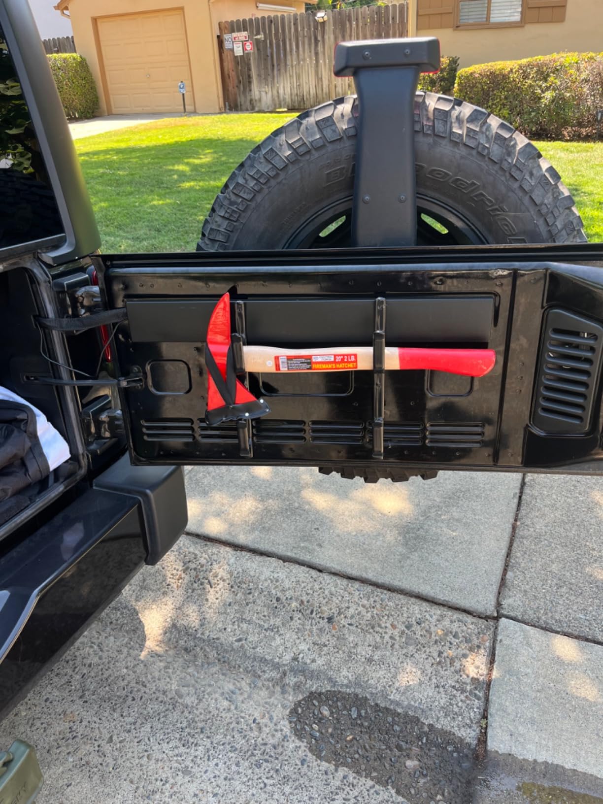 Gun Rack for Truck Rear Window, 13 Inch Steel Rifle and Shotgun Mount, Wall or Vehicle Installation Firearm Storage Hooks, 2 Pack customer photo 1