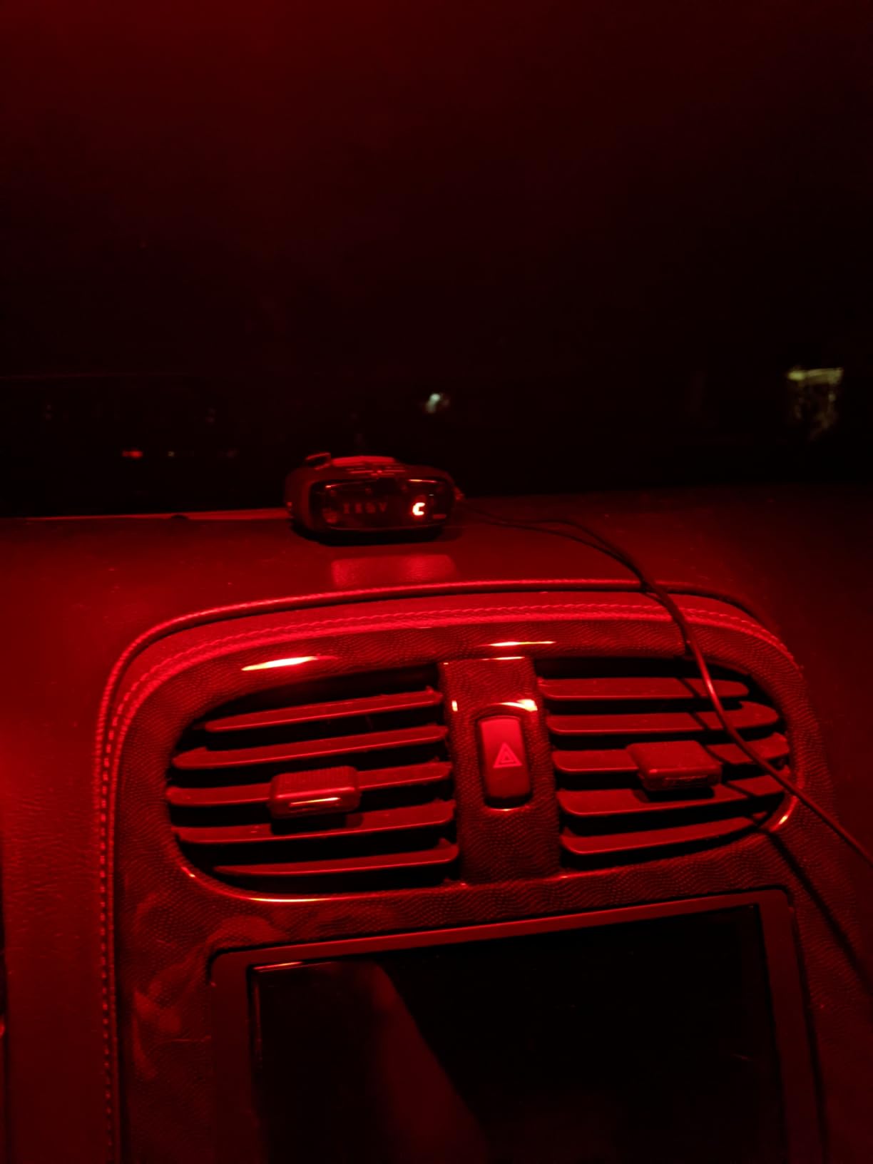 Cobra RAD 380 Laser Radar Detector - Long Range Detection, LaserEye Front and Rear Detection, IVT Filtering, Adjustable Sensitivity, Digital Signal Processing, Black customer photo 2
