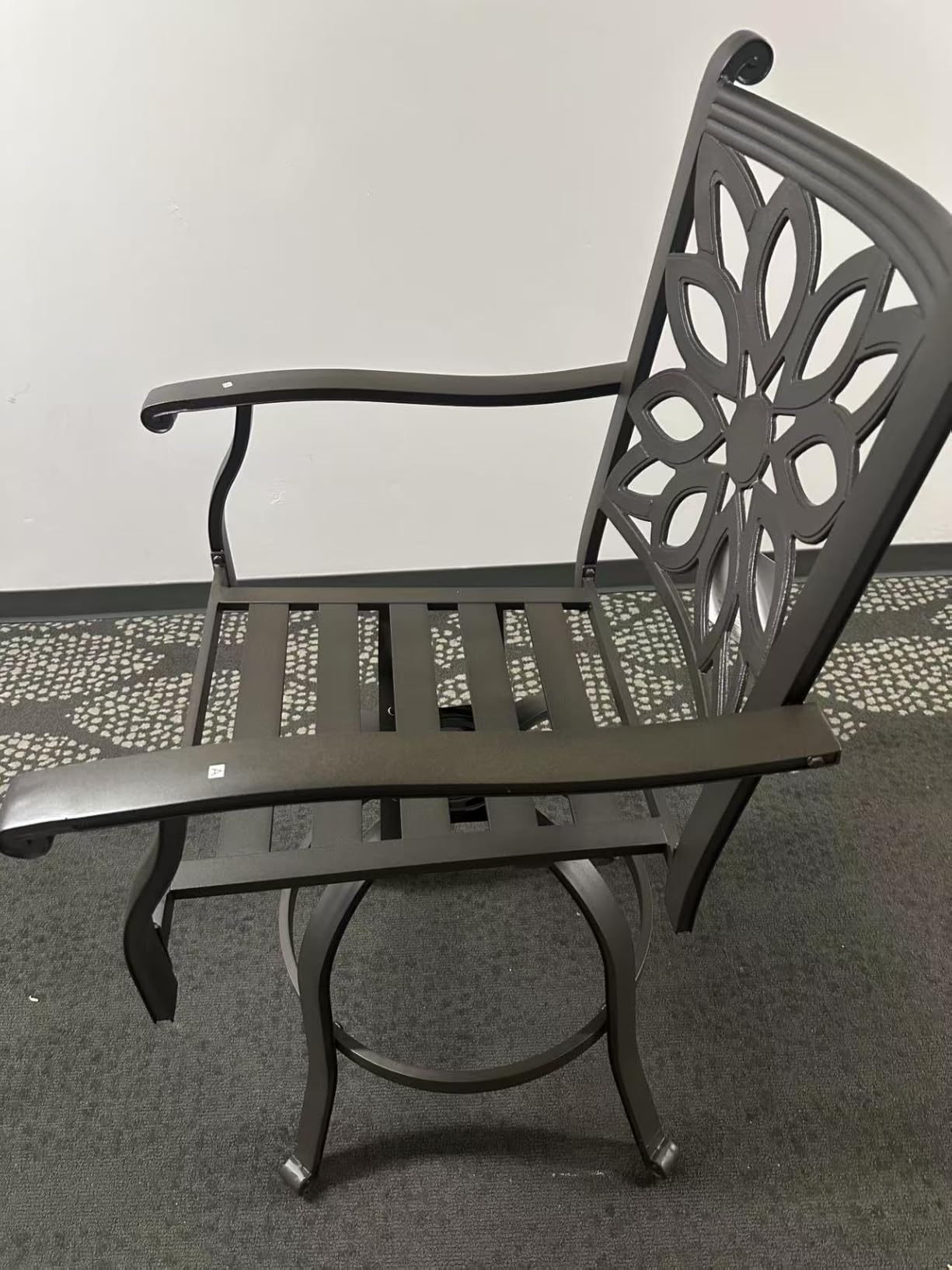 Sophia & William 3 Pieces Cast Aluminum Patio Bar Set, Round Outdoor Bar Table and 2 Swivel Bar Counter Height Chairs Set, Modern Patio Pub Bistro Set with Outdoor Stools customer photo 1