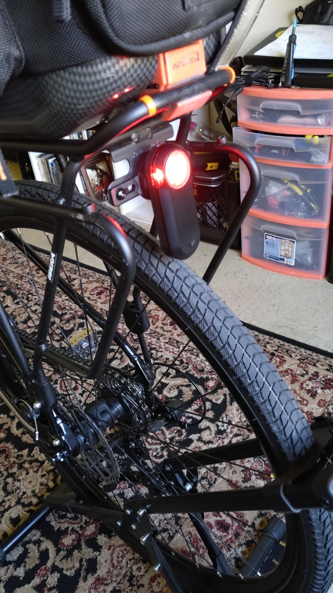 Garmin Varia RTL515, Cycling Rearview Radar with Tail Light, Visual and Audible Alerts for Vehicles Up to 153 Yards Away customer photo 1