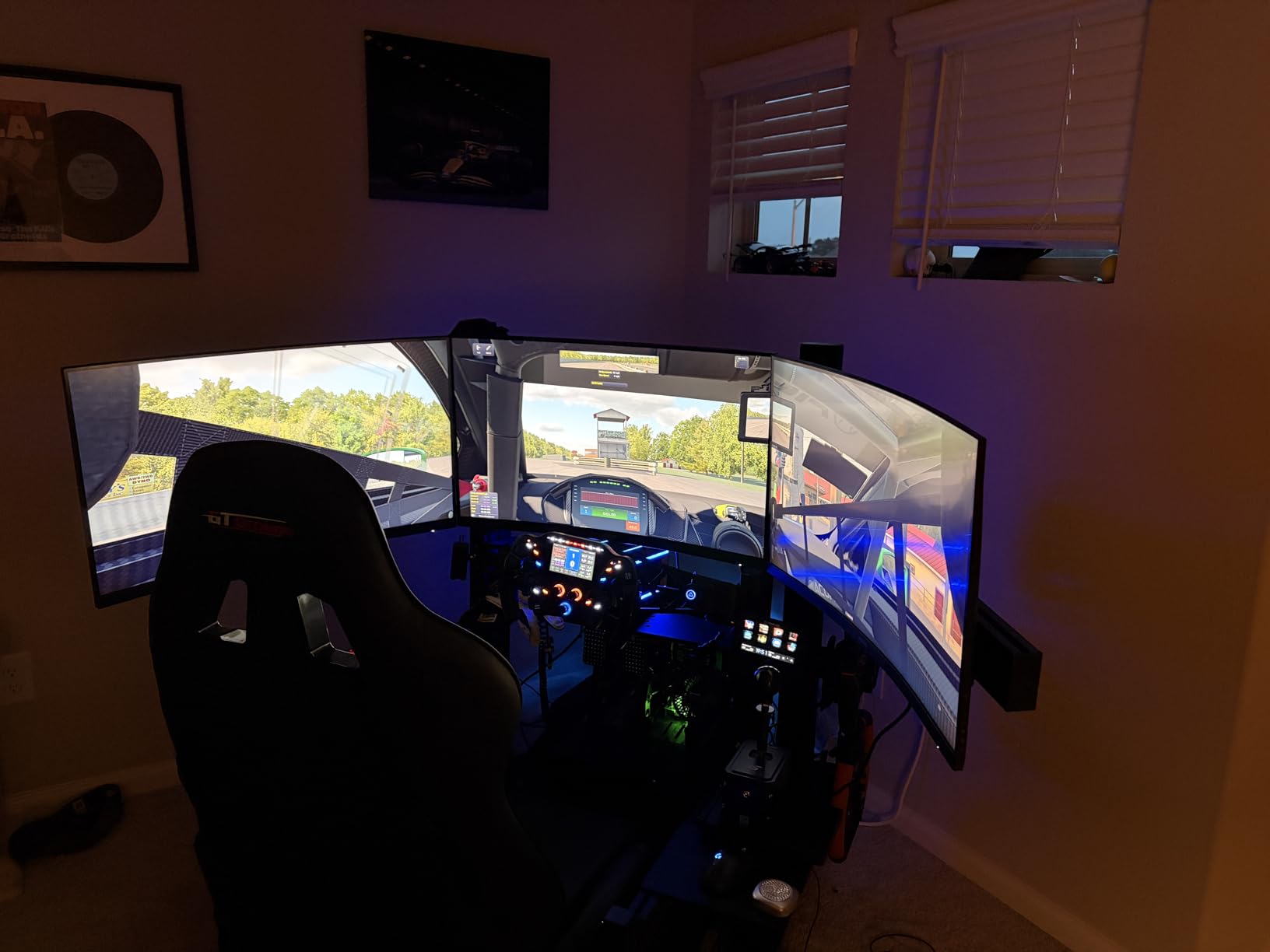 ASUS TUF 32 Inch Curved Gaming Monitor - QHD (2560 x 1440), 165Hz (Supports 144Hz), 1ms, Extreme Low Motion Blur, Speaker, FreeSync Premium, VESA Mountable, DisplayPort, HDMI - VG32VQ1B customer photo 2