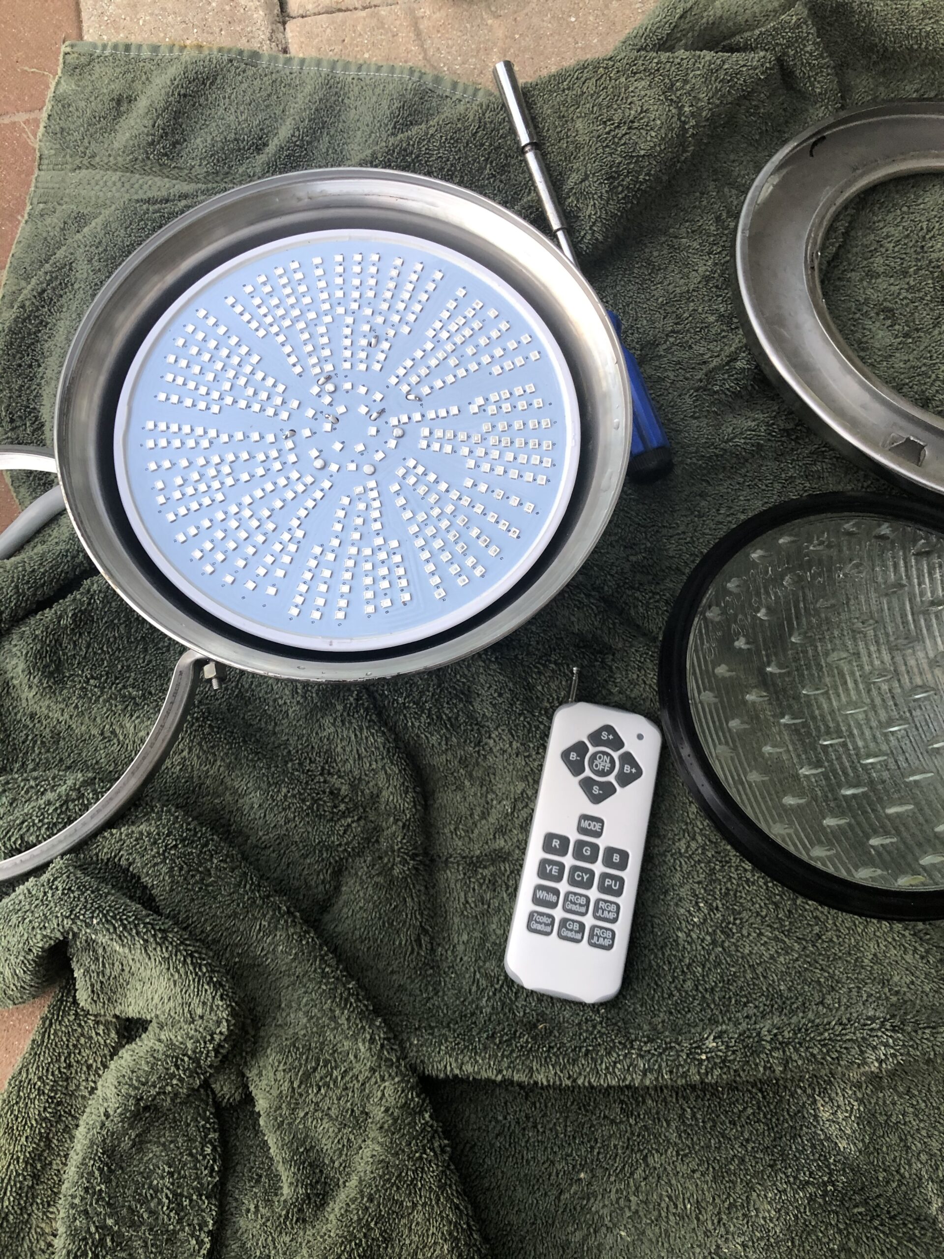 Pool Lights, 120V 40W RGB Color Changing Underwater LED Pool Light for Inground Pool with Remote Control, E26 Replacement Bulb Fit in for Pentair and Hayward Pool Light Fixtures customer photo 1