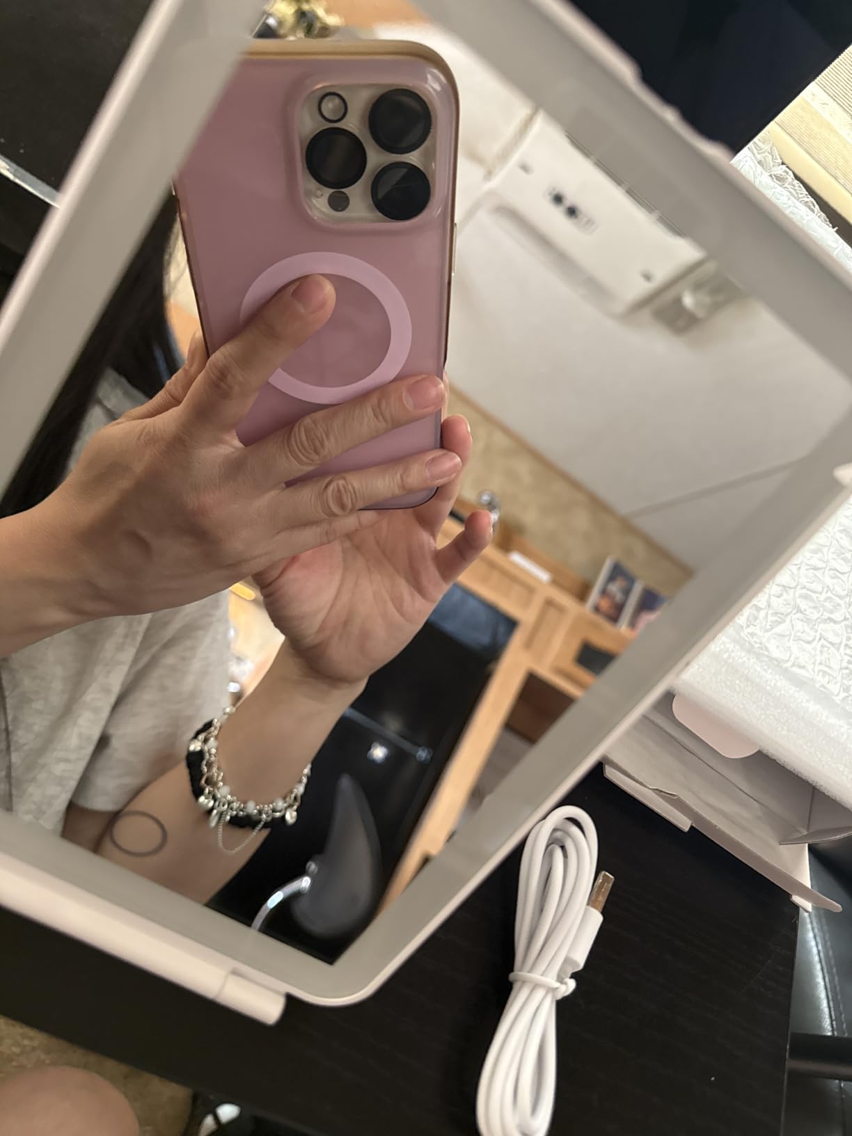 FUNTOUCH Rechargeable Travel Makeup Mirror with 72 Led Lights, Portable Lighted Beauty Mirror, 3 Color Lighting, Dimmable Touch Screen, Tabletop LED Folding Cosmetic Vanity Mirror customer photo 1