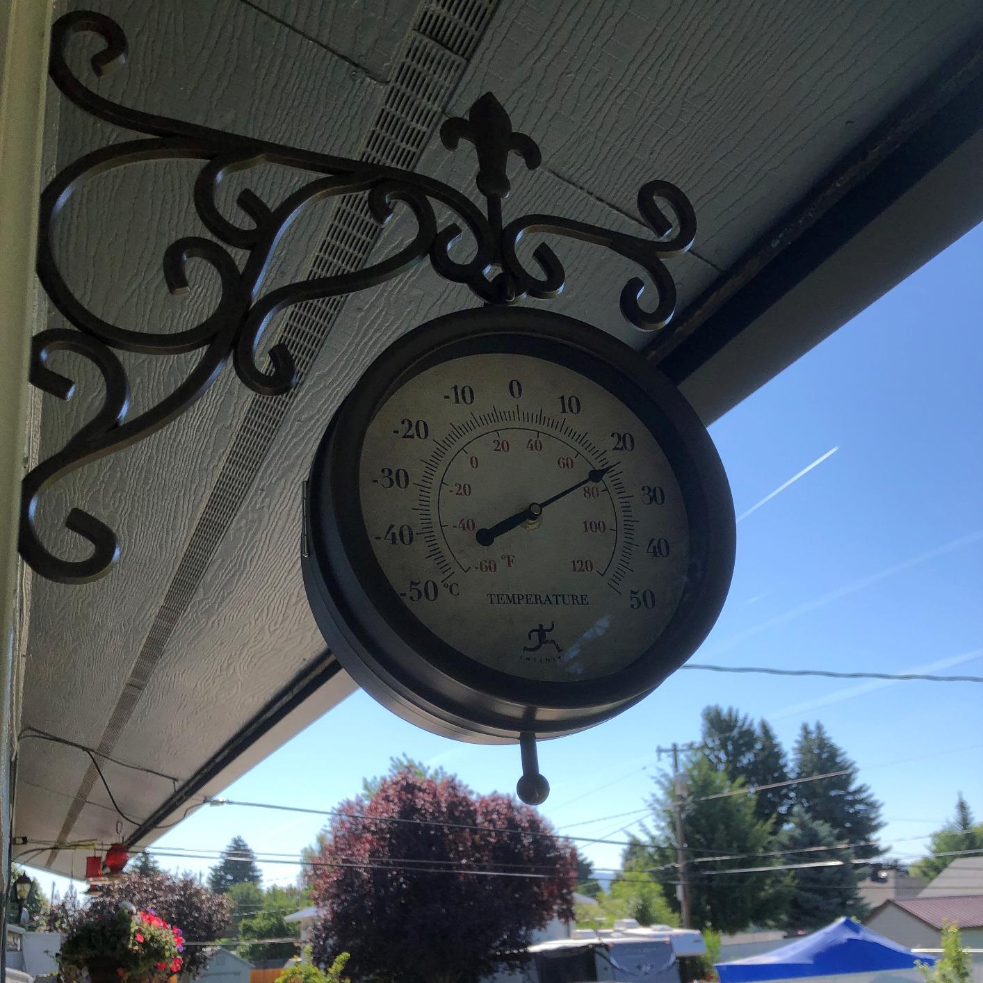 Infinity Instruments Charleston Metal Outdoor Clock, Waterproof Double Sided Train Station Clock & Thermometer customer photo 1