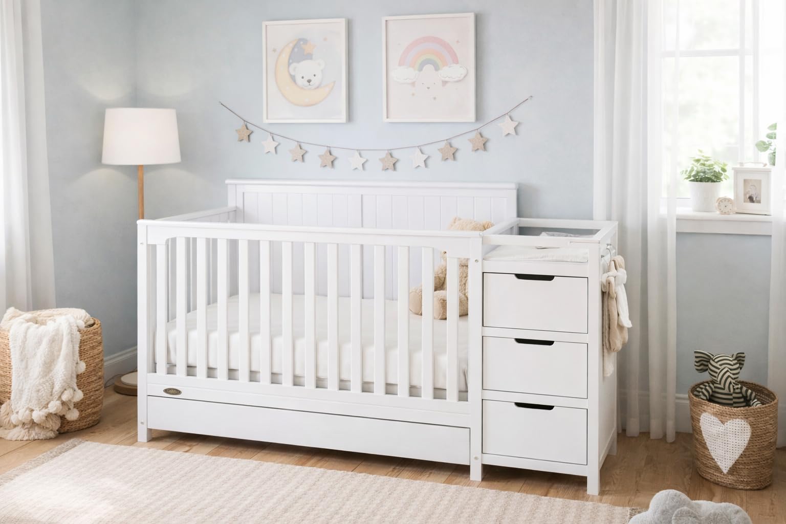 Graco Hadley 5-in-1 Convertible Crib & Changer - GREENGUARD Gold Certified customer photo 1