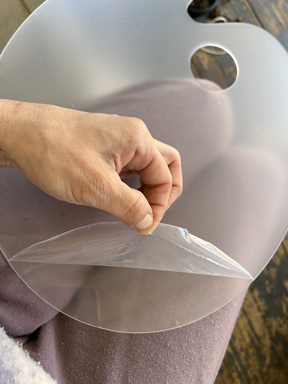 Large Acrylic Paint Palette 2pcs 15.7 x 11.8 Inches, Clear Oval-Shaped Non-Stick Acrylic Oil Paint Mixing Tray, Comfortable to Hold & Easy to Clean customer photo 1